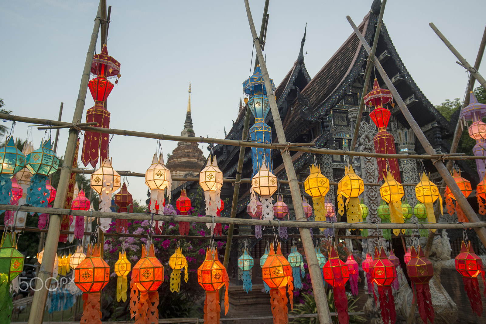 Sigma 17-35mm F2.8-4 EX DG  Aspherical HSM sample photo. Asia thailand chiang loy krathong festival photography
