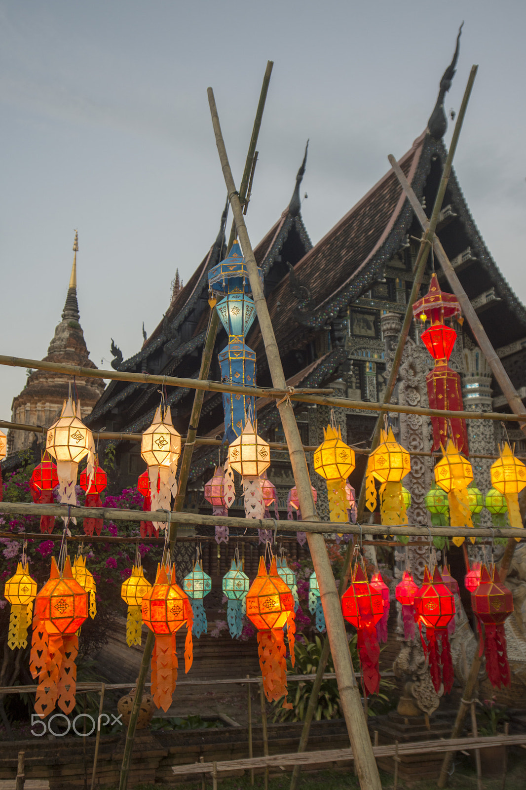 Sigma 17-35mm F2.8-4 EX DG  Aspherical HSM sample photo. Asia thailand chiang loy krathong festival photography