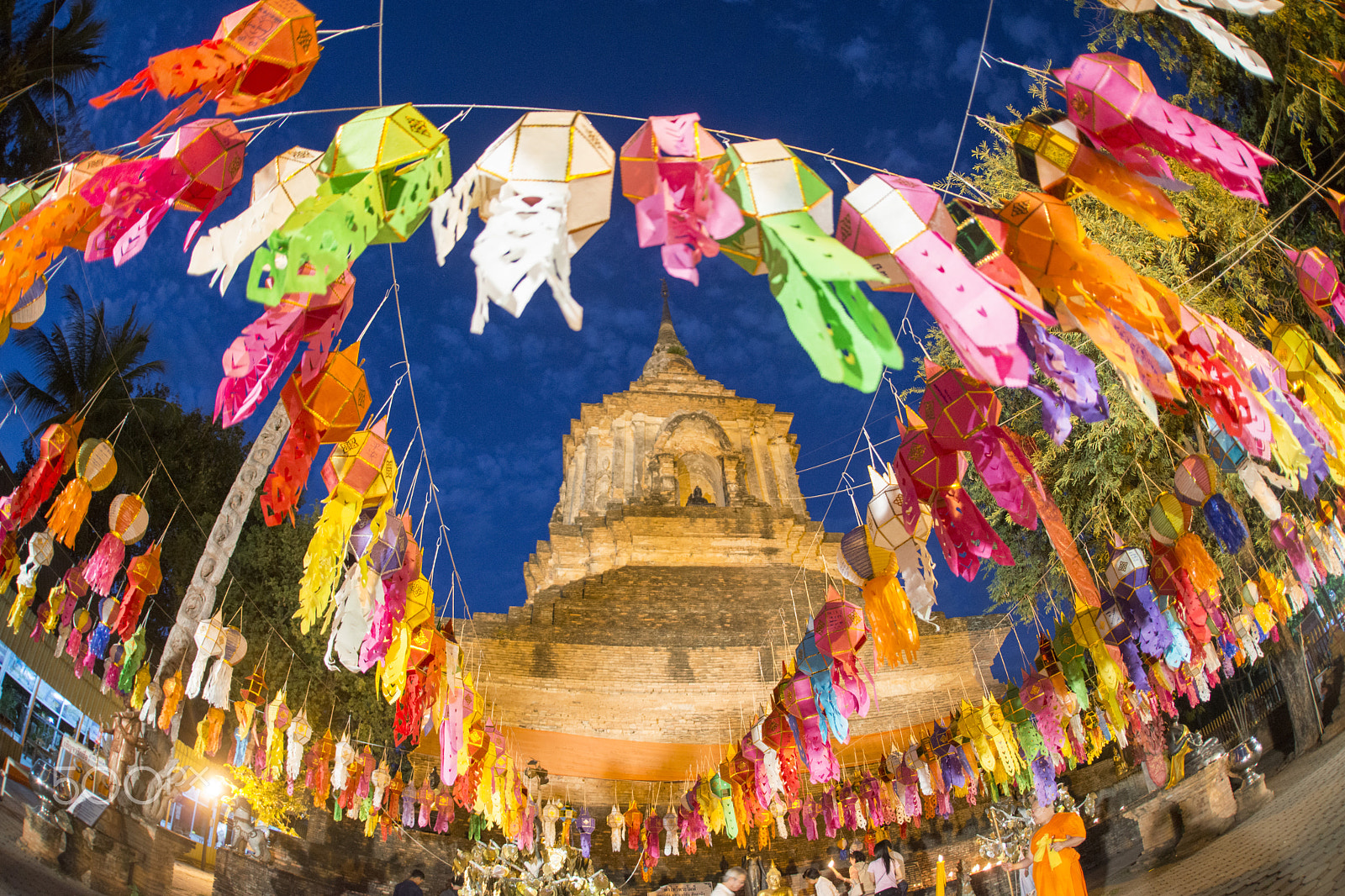 Nikon D800 + Sigma 15mm F2.8 EX DG Diagonal Fisheye sample photo. Asia thailand chiang loy krathong festival photography