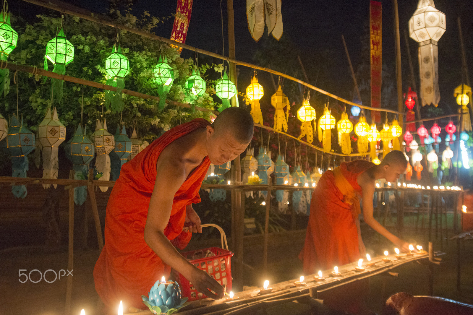 Sigma 17-35mm F2.8-4 EX DG  Aspherical HSM sample photo. Asia thailand chiang loy krathong festival photography
