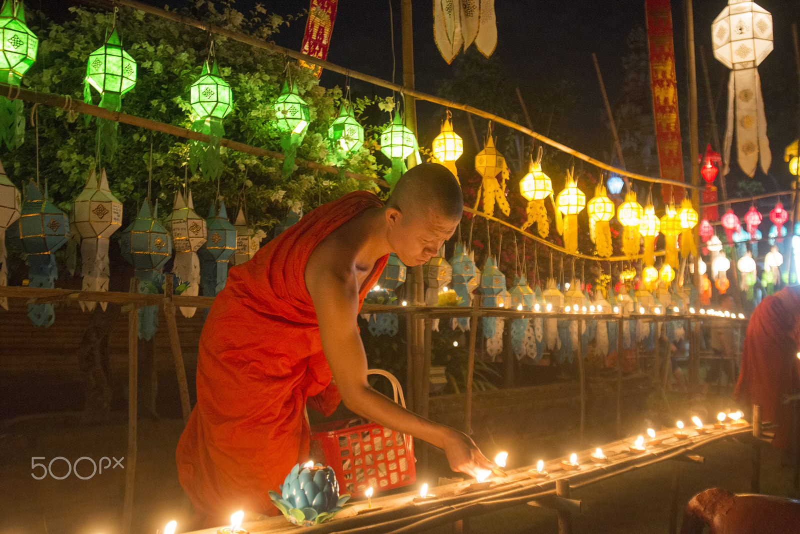 Sigma 17-35mm F2.8-4 EX DG  Aspherical HSM sample photo. Asia thailand chiang loy krathong festival photography