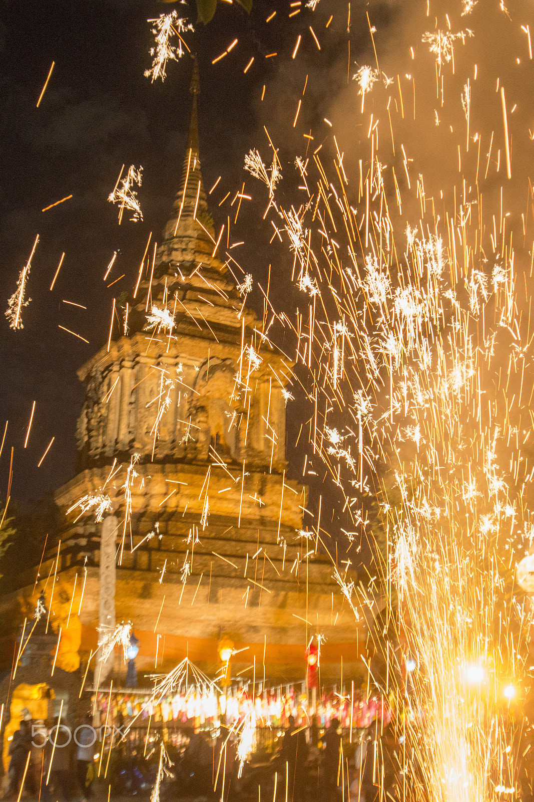 Sigma 17-35mm F2.8-4 EX DG  Aspherical HSM sample photo. Asia thailand chiang loy krathong festival photography