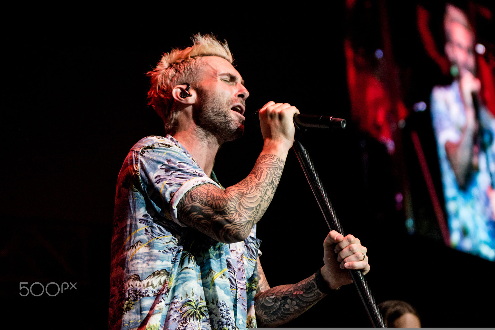 Canon EOS 100D (EOS Rebel SL1 / EOS Kiss X7) sample photo. Maroon 5 concert santiago chile photography