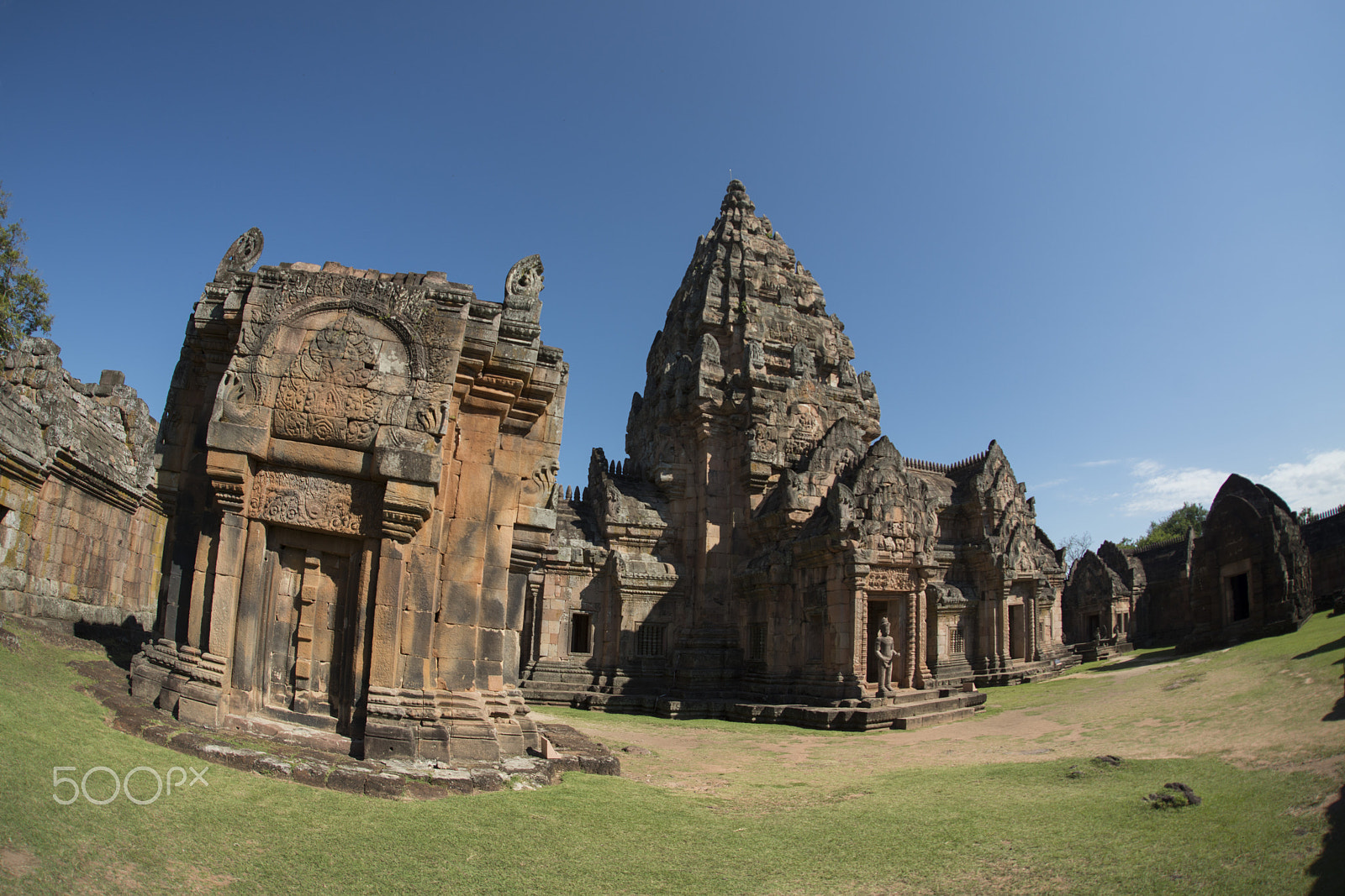 Nikon D800 + Sigma 15mm F2.8 EX DG Diagonal Fisheye sample photo. Thailand isan buri ram prasat phanom rung photography
