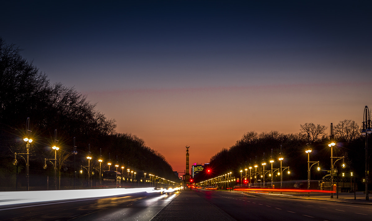 Canon EF-S 18-135mm F3.5-5.6 IS STM sample photo. Siegessäule at dusk photography