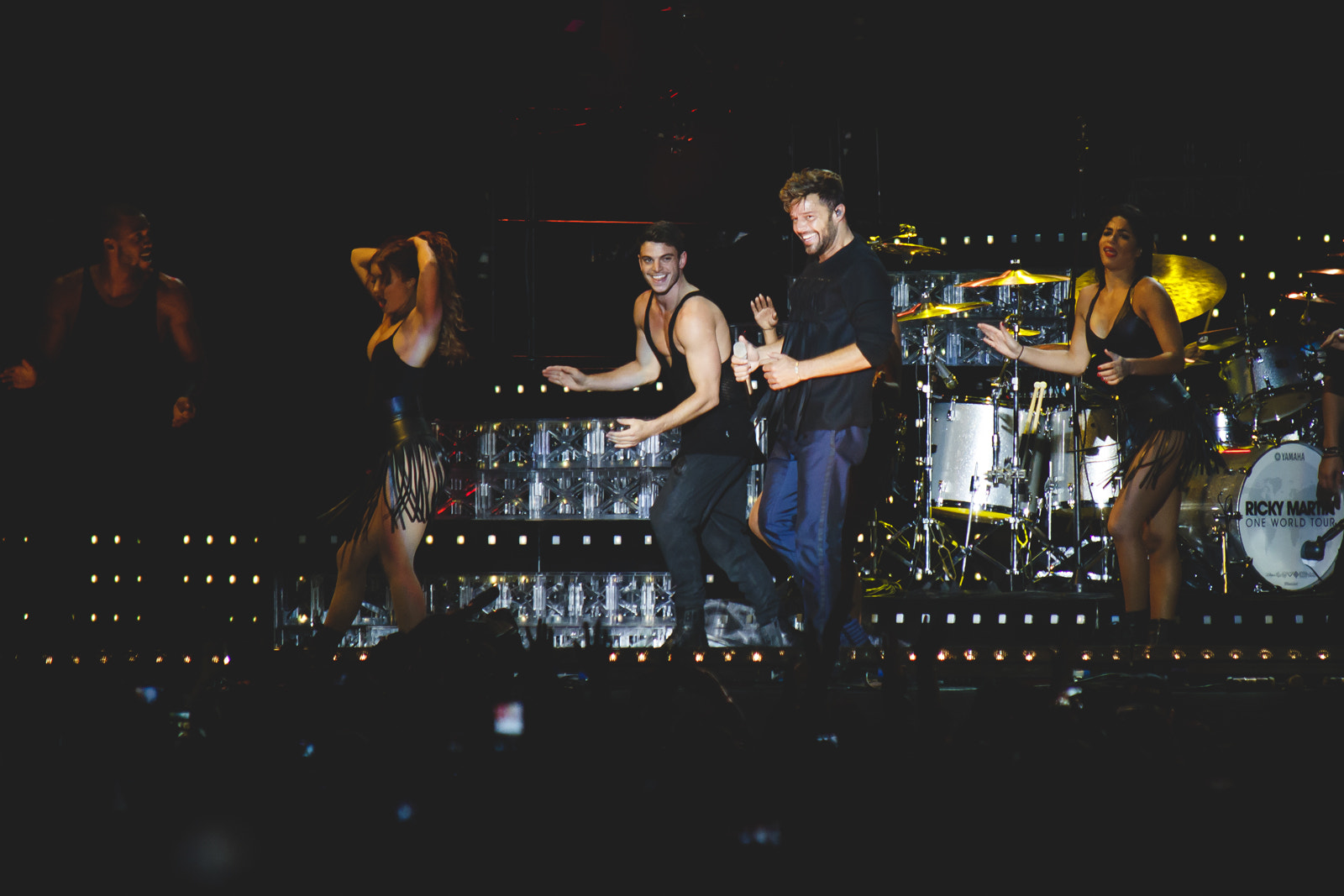 Sigma 70-200mm F2.8 EX DG OS HSM sample photo. Ricky martin | one world tour | tucumán | argentin photography