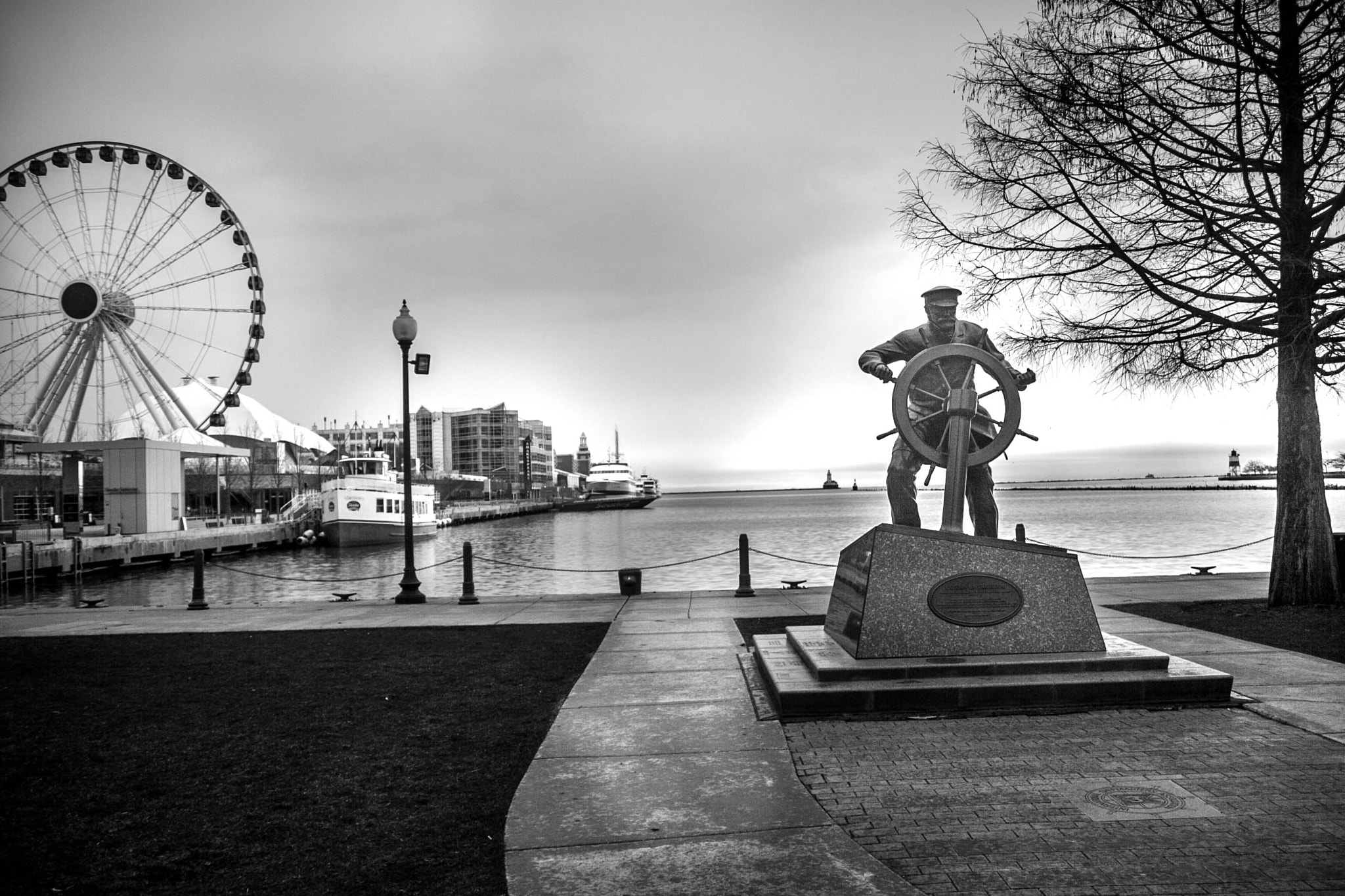 Canon EF 20-35mm F3.5-4.5 USM sample photo. Captain photography