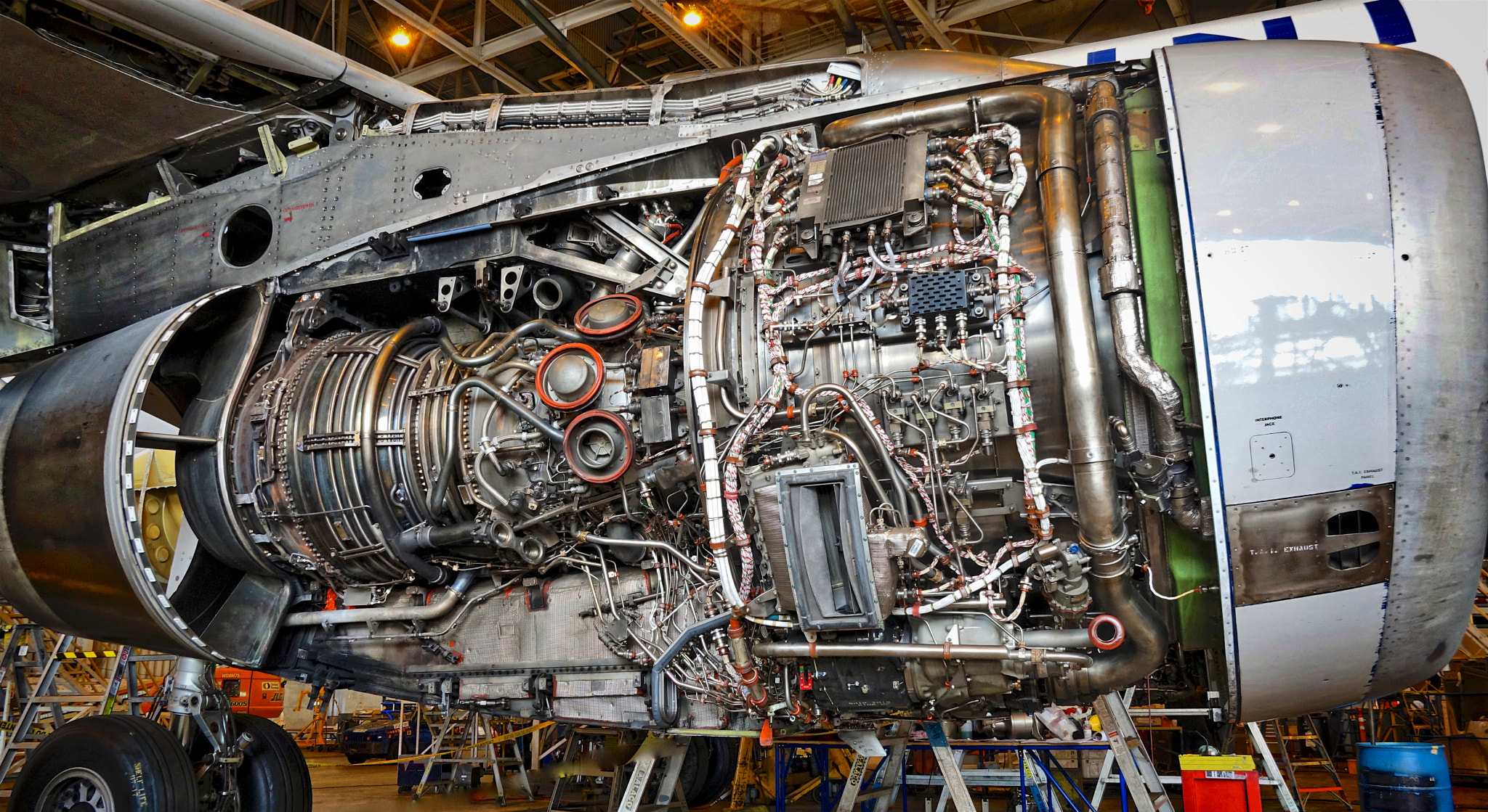 Sony HDR-CX900 sample photo. Airbus 320 engine. sfo. 2015. photography