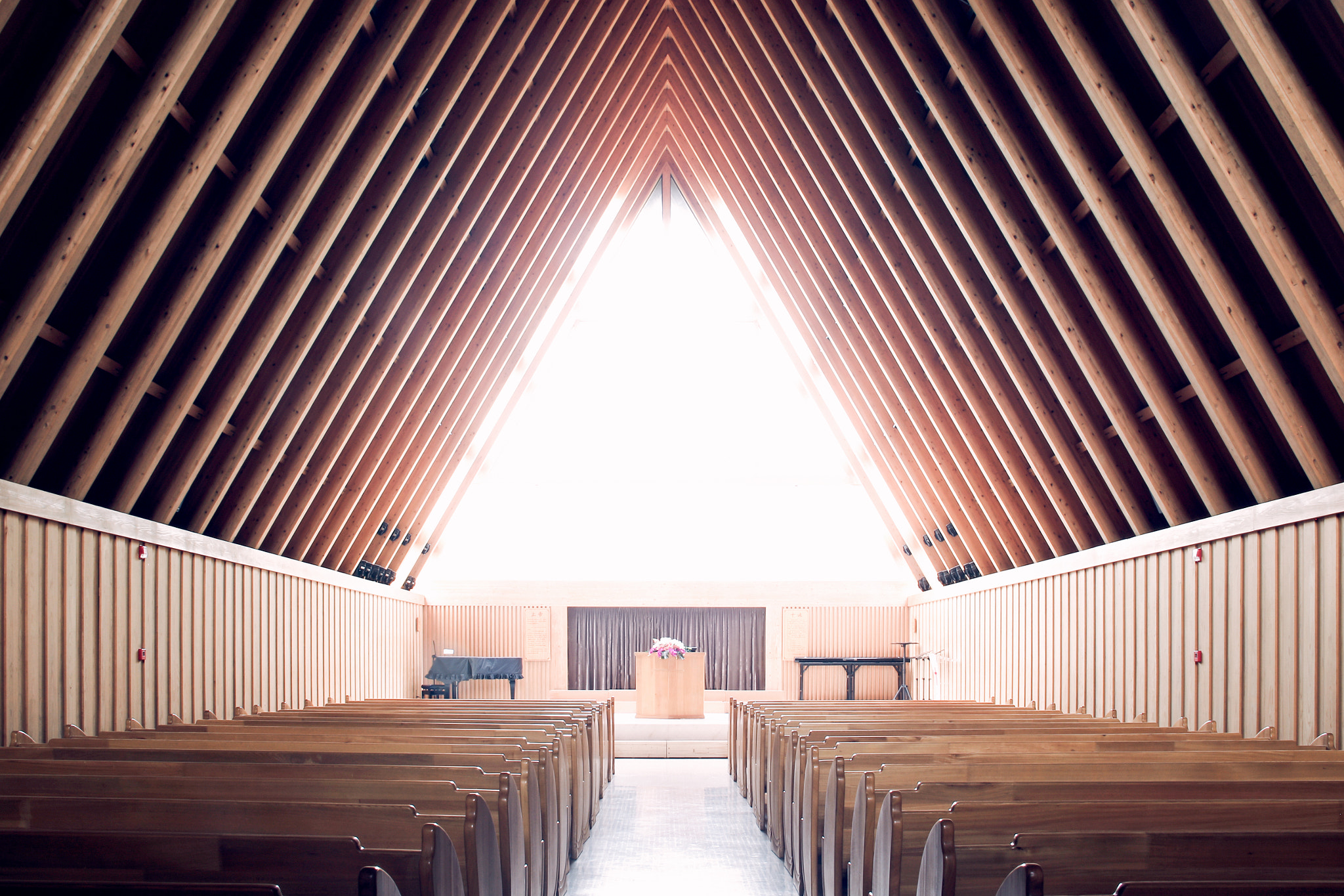 Canon EOS-1D Mark IV sample photo. Silence church photography