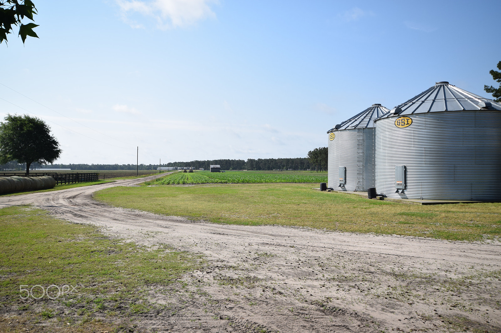 Sigma 10-20mm F4-5.6 EX DC HSM sample photo. American farm 2 photography