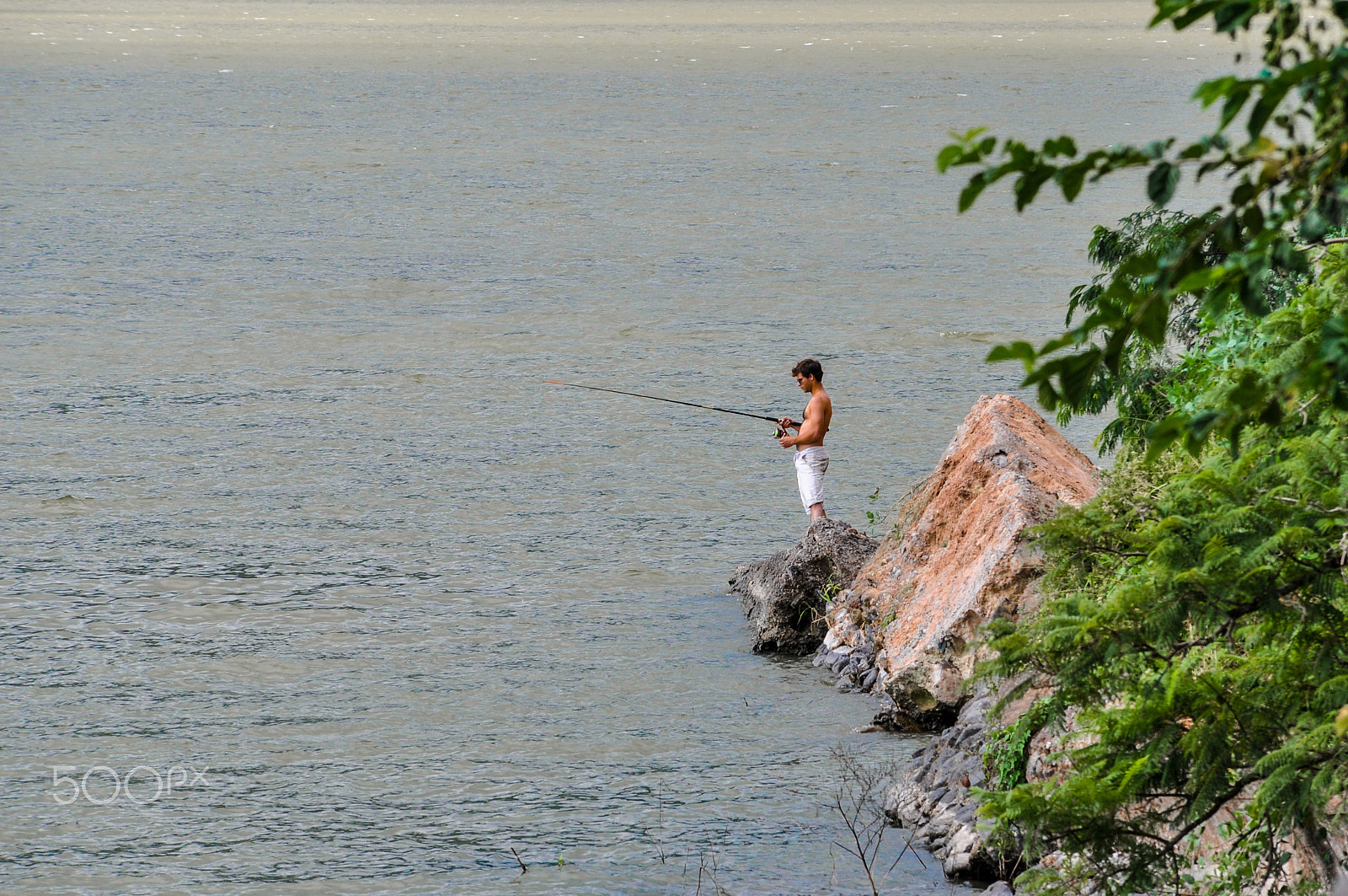 Nikon D90 + Sigma 50-150mm F2.8 EX APO DC HSM II sample photo. Fishing alone photography