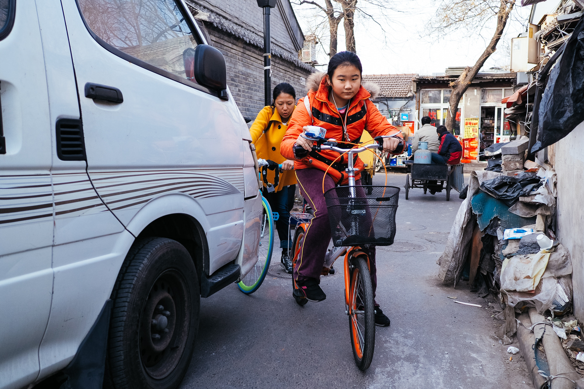 Olympus OM-D E-M10 + LEICA DG SUMMILUX 15/F1.7 sample photo. Streets in beijing photography