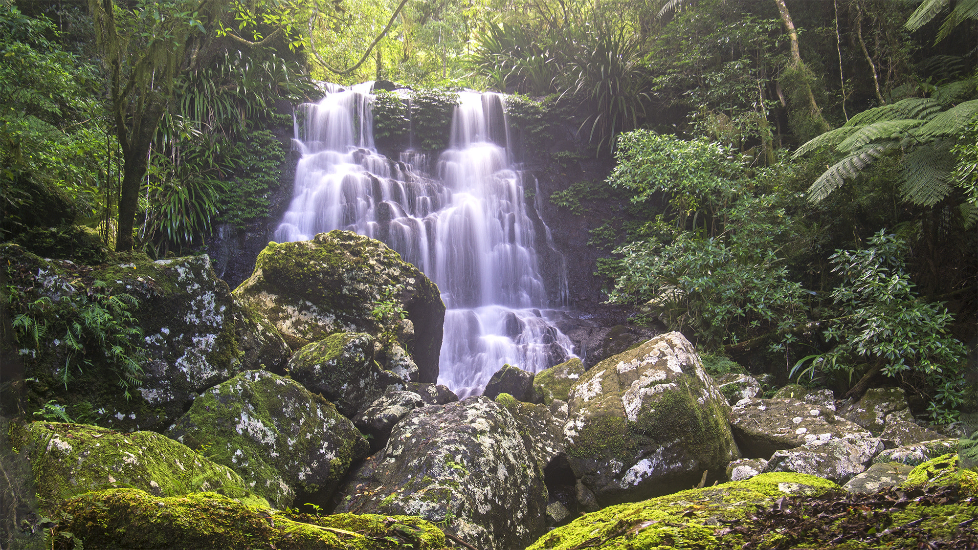 Sony a6000 + Minolta AF 17-35mm F2.8-4 (D) sample photo. Selva falls photography