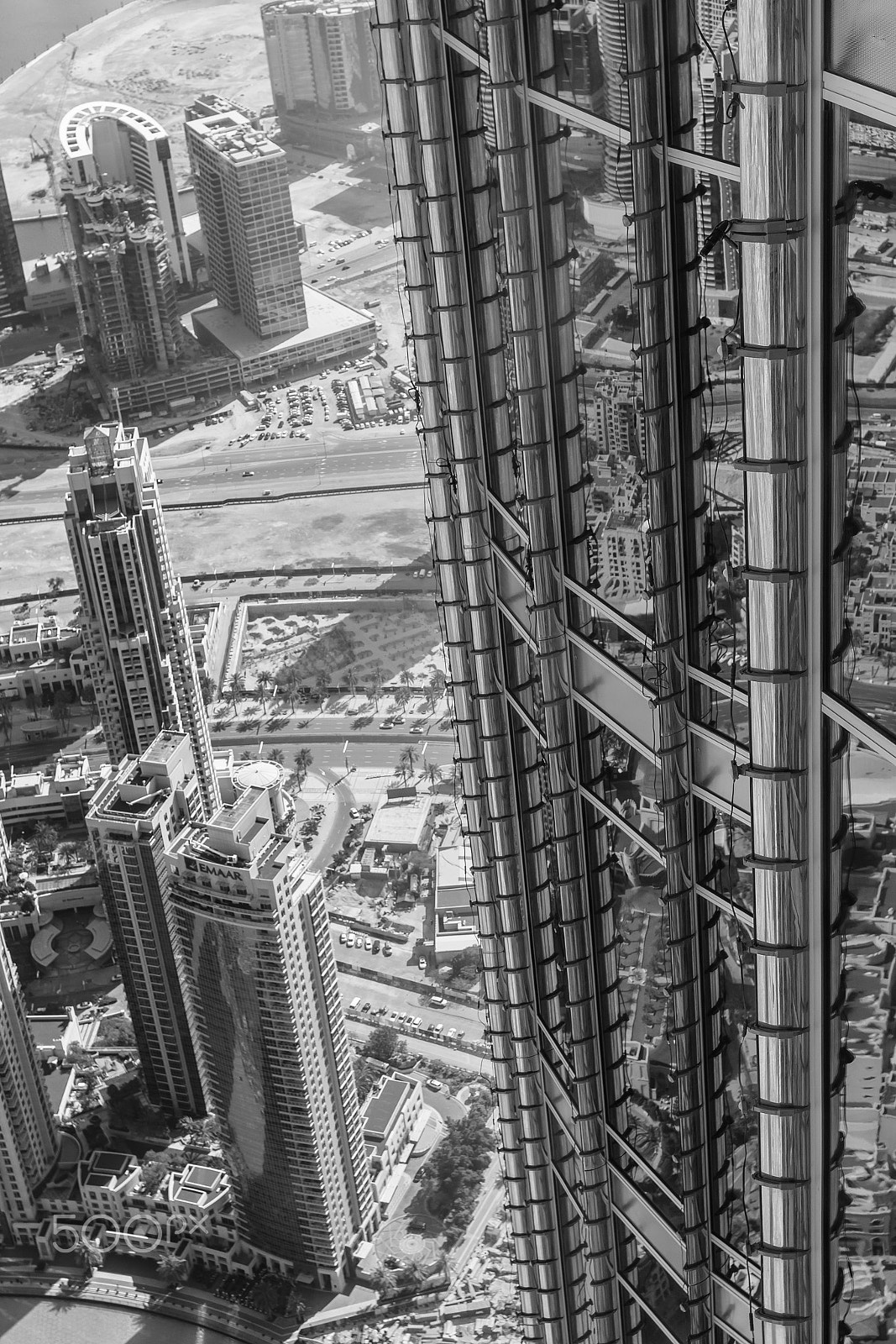 Canon EOS 650D (EOS Rebel T4i / EOS Kiss X6i) sample photo. Climbing the burj khalifa photography