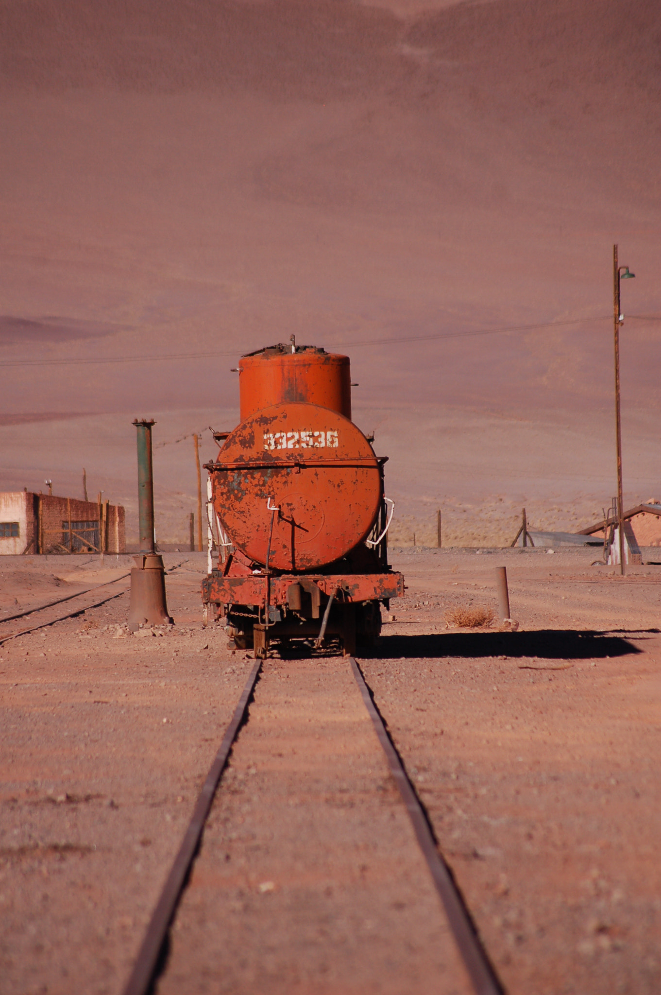 Nikon D50 sample photo. The last train photography