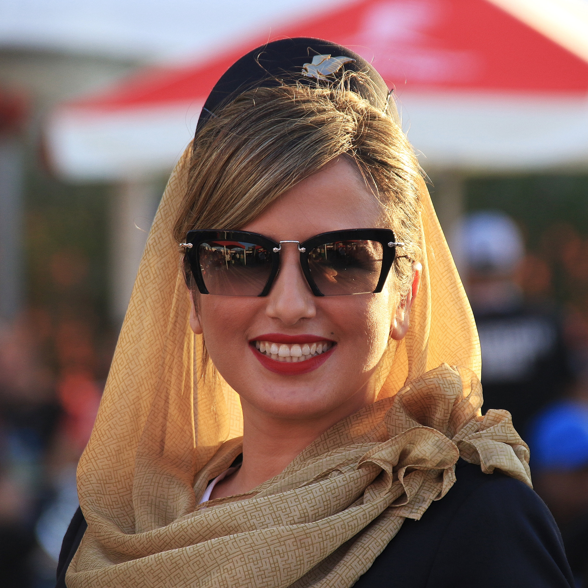 Canon 18-300mm sample photo. Sweet lady in bahrain international circuit culfairways photography