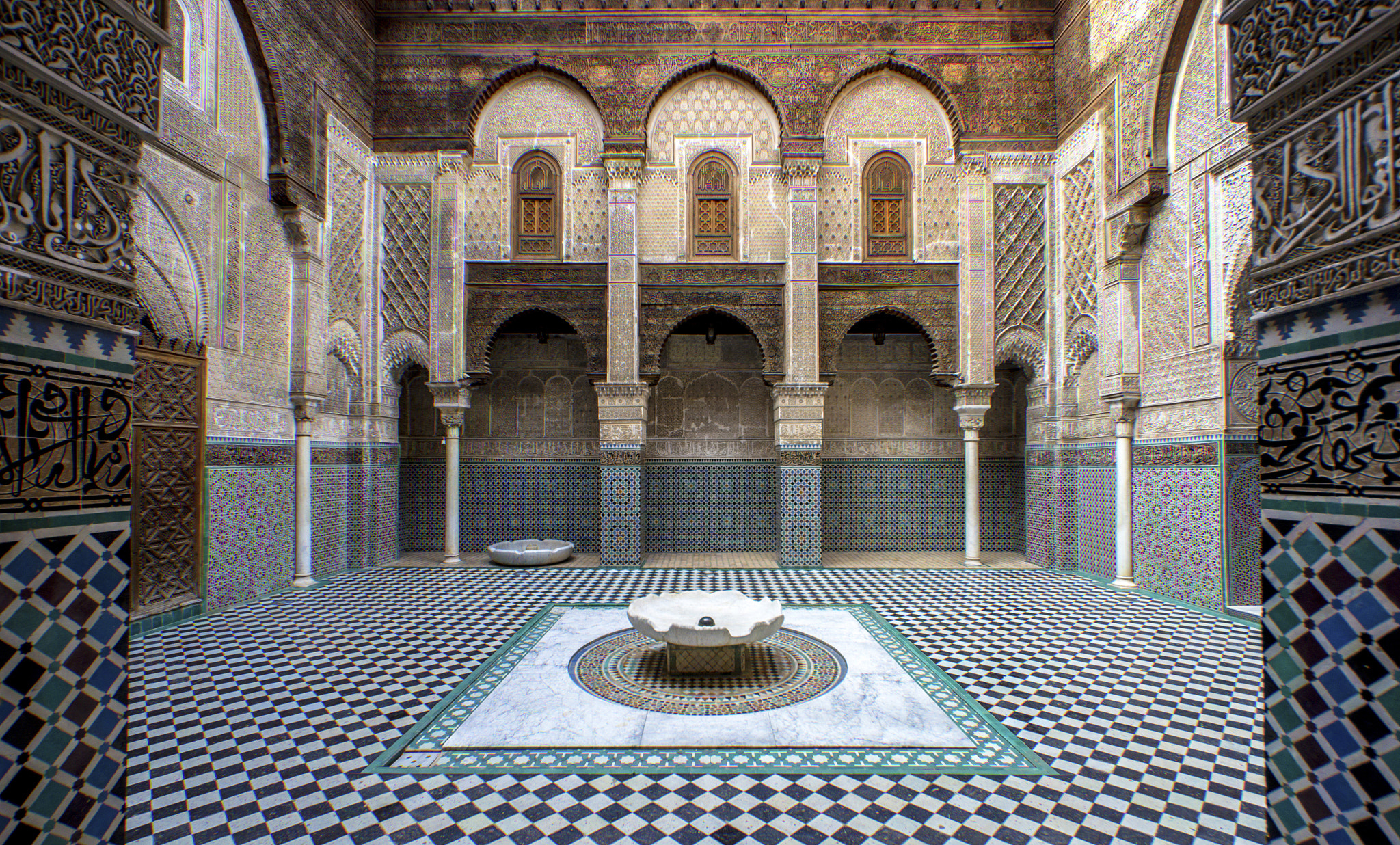 Sigma 8-16mm F4.5-5.6 DC HSM sample photo. Bou inania madrasa. photography