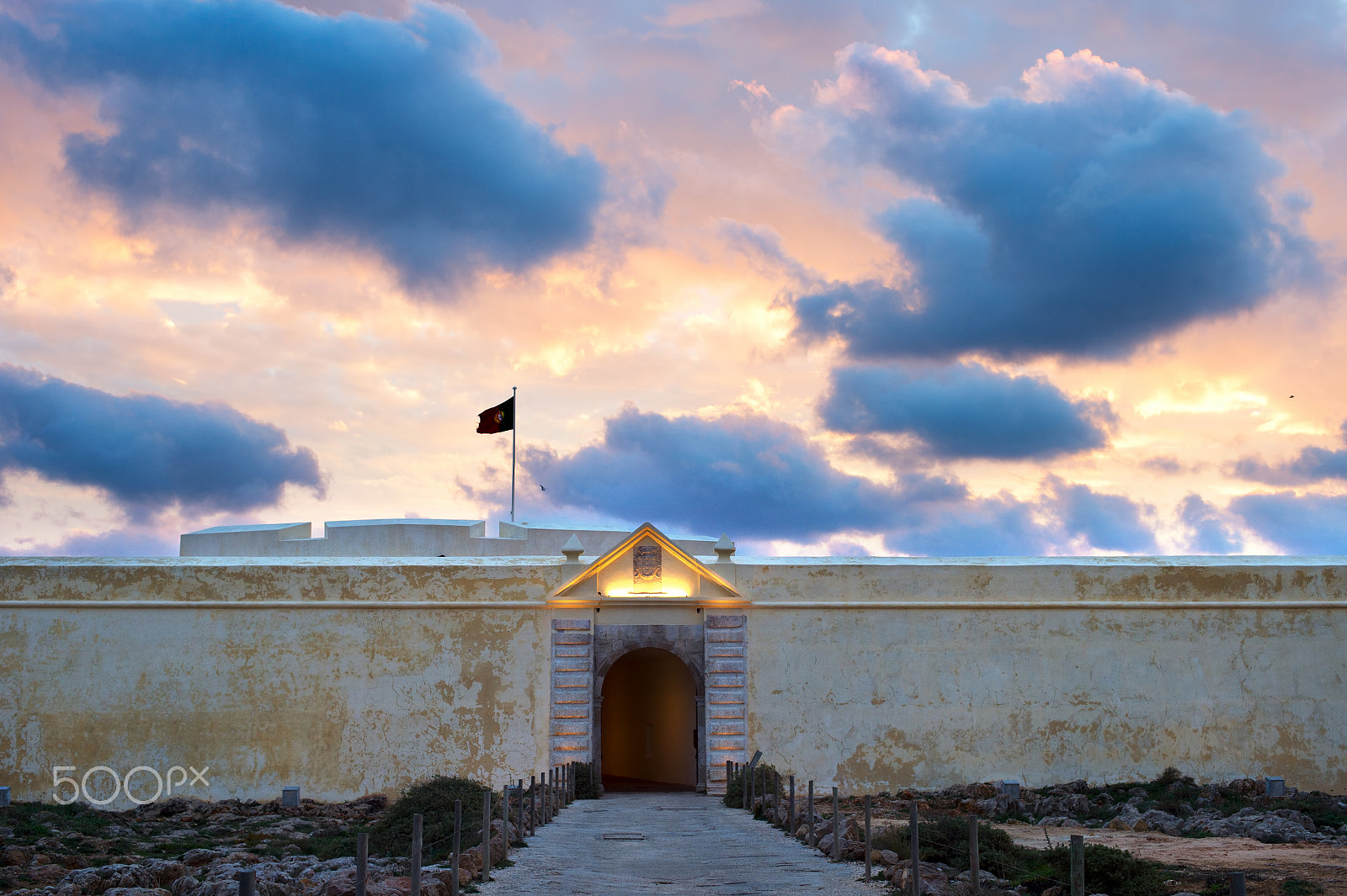 Nikon Df + Nikon AF Nikkor 50mm F1.4D sample photo. Majestic fortess photography