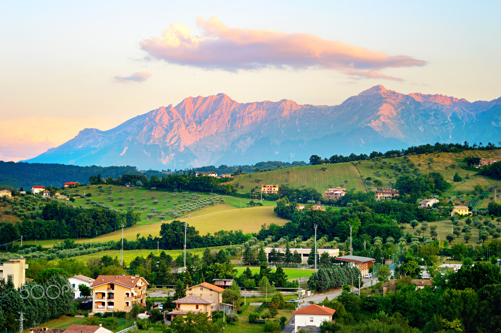 AF Zoom-Nikkor 28-80mm f/3.3-5.6G sample photo. Italian landscape photography
