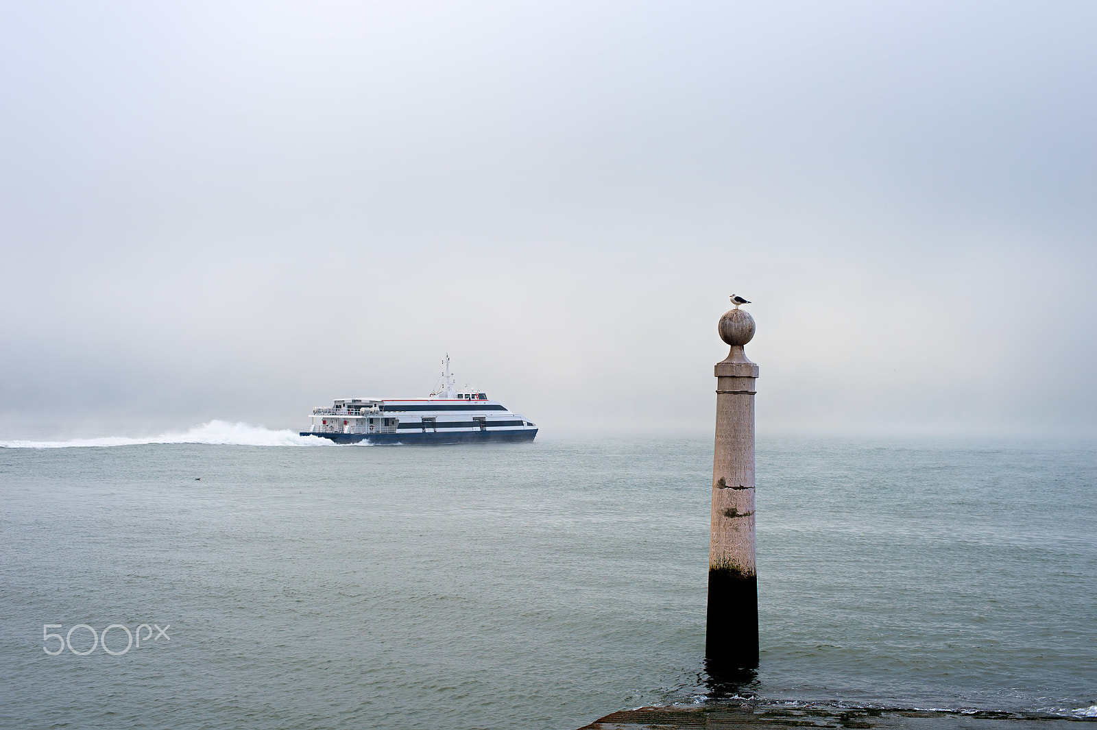 Nikon Df + Nikon AF Nikkor 50mm F1.4D sample photo. Lisbon almada ferry boat photography