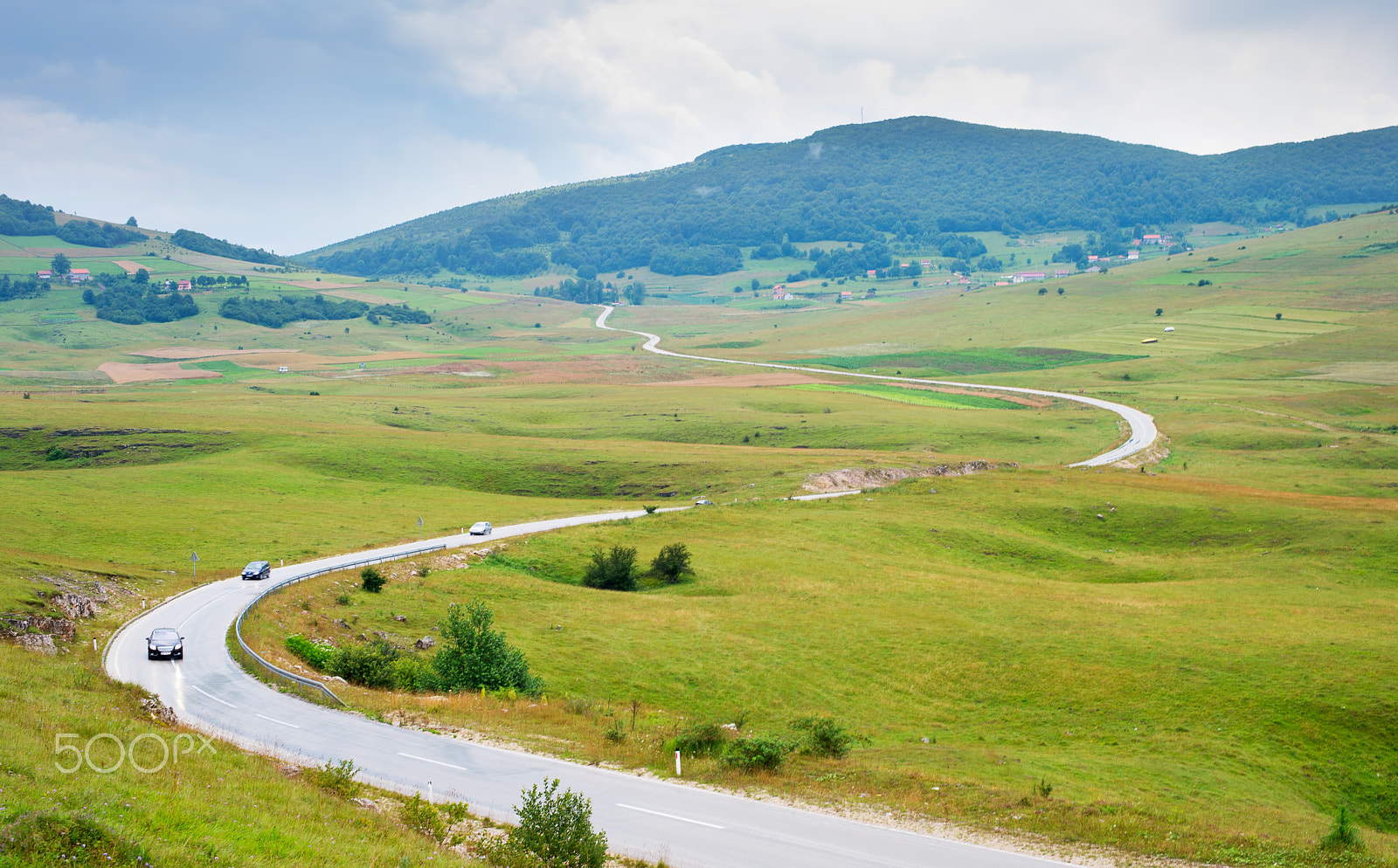 Nikon Df + Nikon AF Nikkor 50mm F1.4D sample photo. Oad stretches in the distance photography