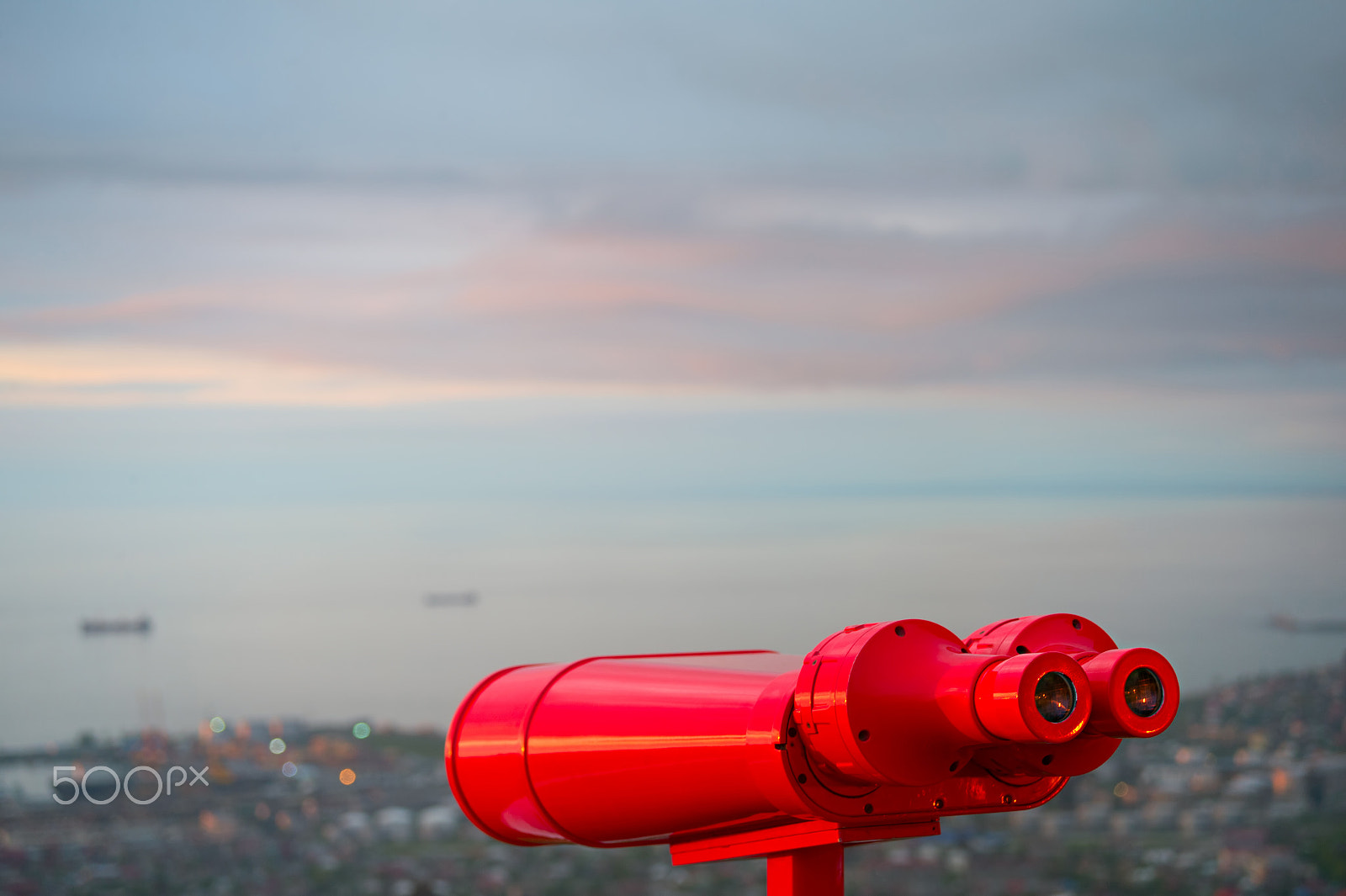 AF Zoom-Nikkor 28-80mm f/3.3-5.6G sample photo. Red binocular photography