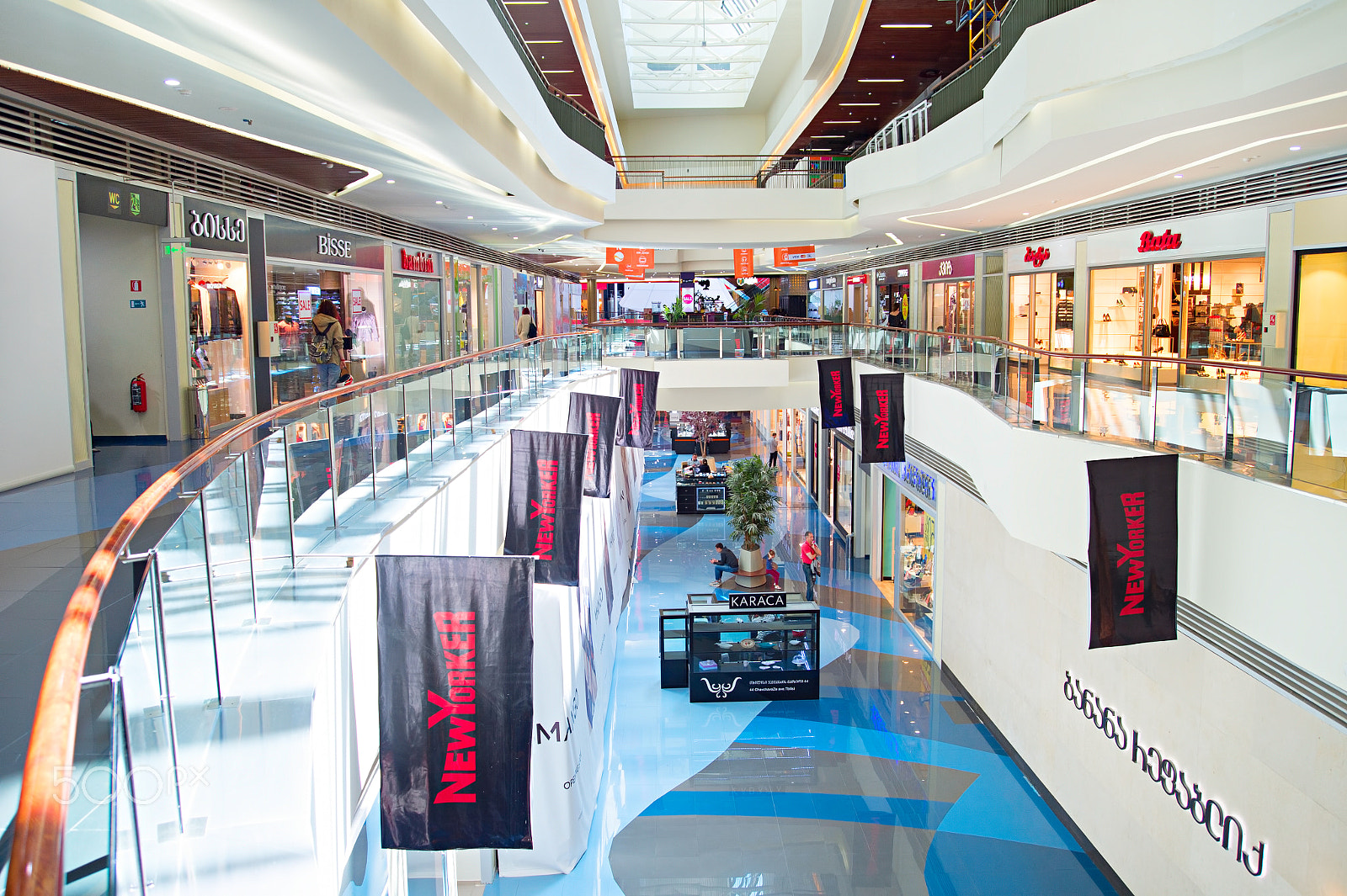 AF Zoom-Nikkor 28-80mm f/3.3-5.6G sample photo. Tbilisi shopping mall, georgia photography