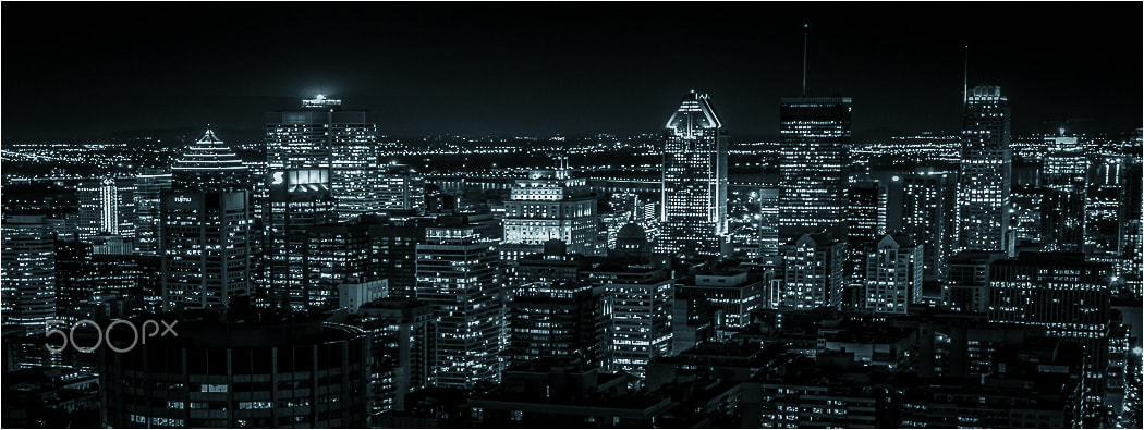 Panasonic Lumix DMC-G5 sample photo. Montreal at night photography
