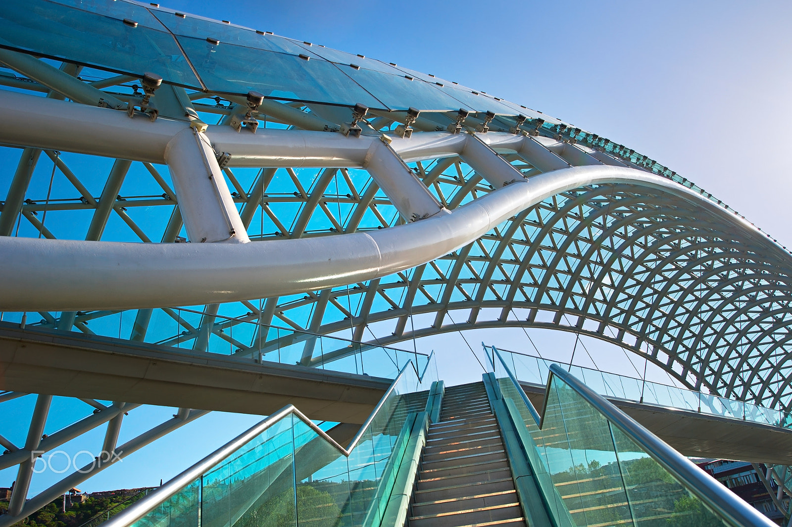 AF Zoom-Nikkor 28-80mm f/3.3-5.6G sample photo. Peace bridge. tbilisi, georgia photography