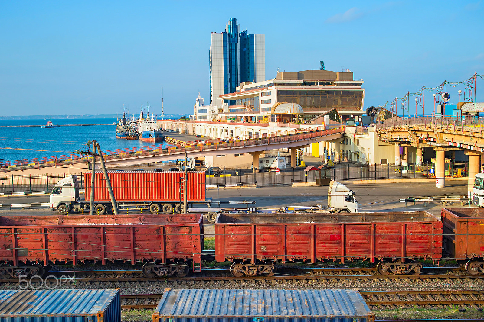 AF Zoom-Nikkor 28-80mm f/3.3-5.6G sample photo. Odessa sea port, ukraine photography