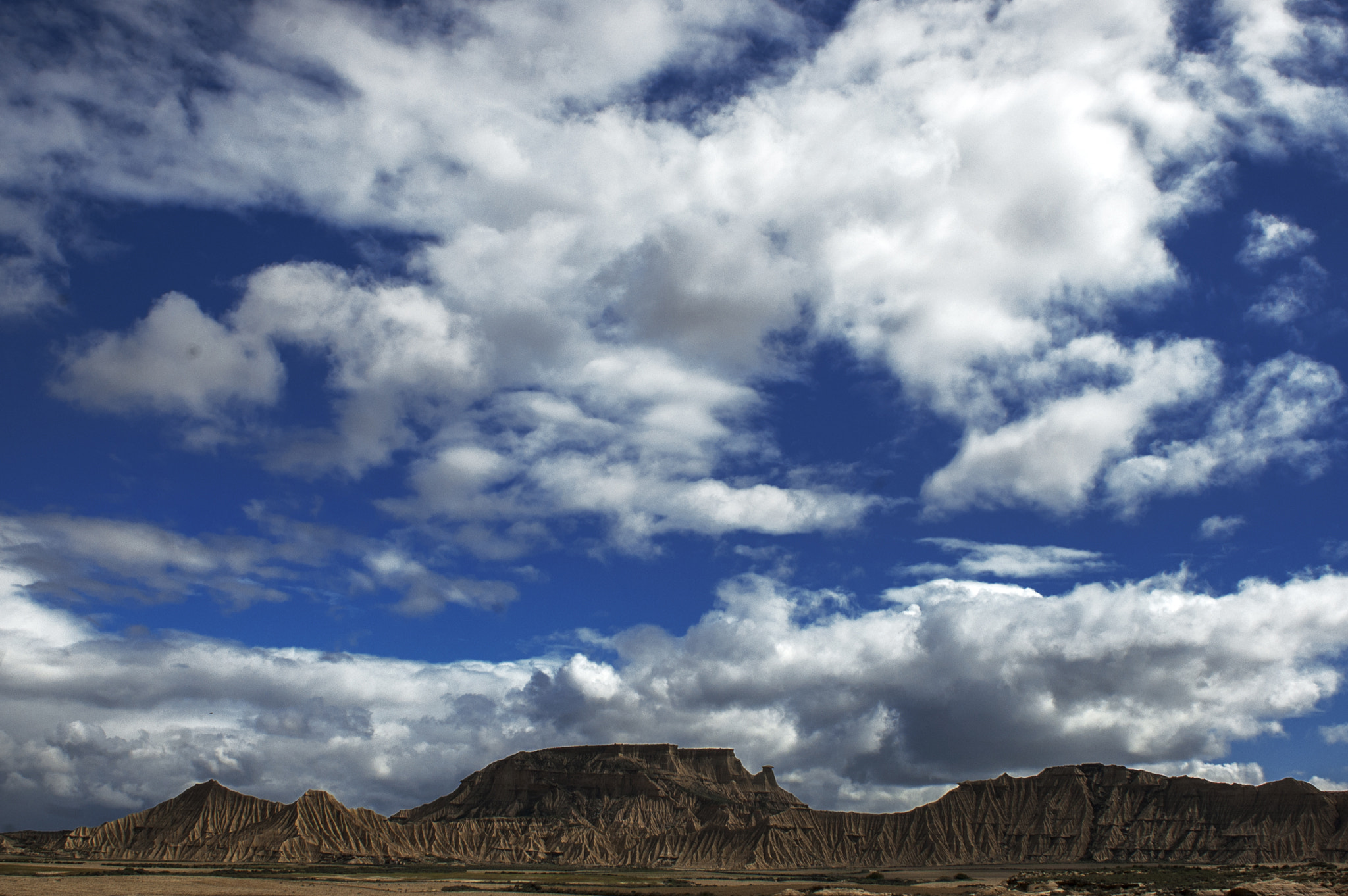 Nikon D50 + AF Zoom-Nikkor 28-85mm f/3.5-4.5 sample photo. Bardenas reales photography