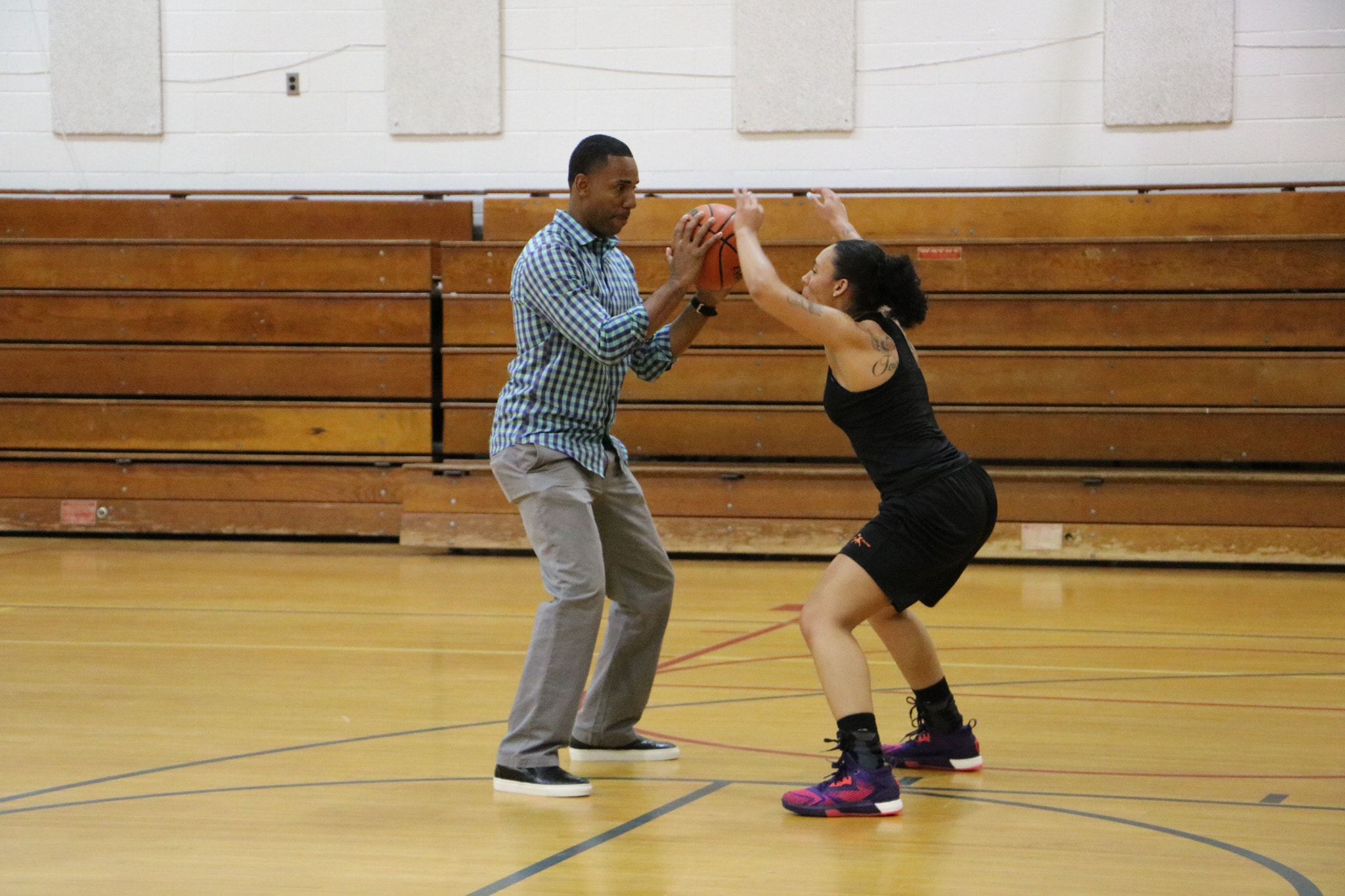Canon EF-S 18-135mm F3.5-5.6 IS STM sample photo. Shawn farmer basketball photography