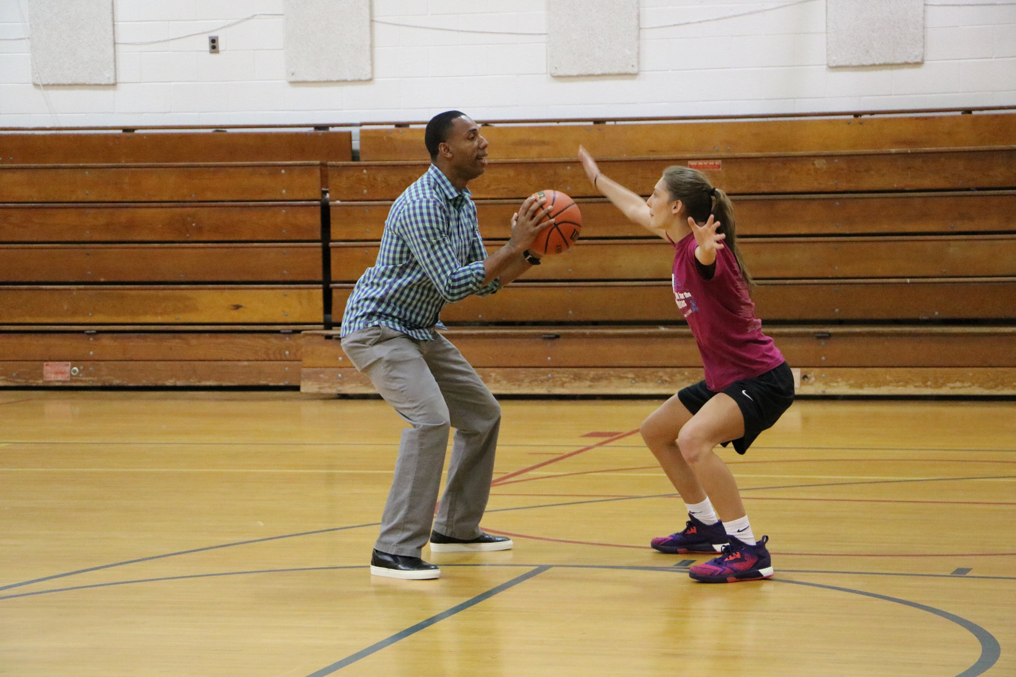 Canon EF-S 18-135mm F3.5-5.6 IS STM sample photo. Shawn farmer basketball photography