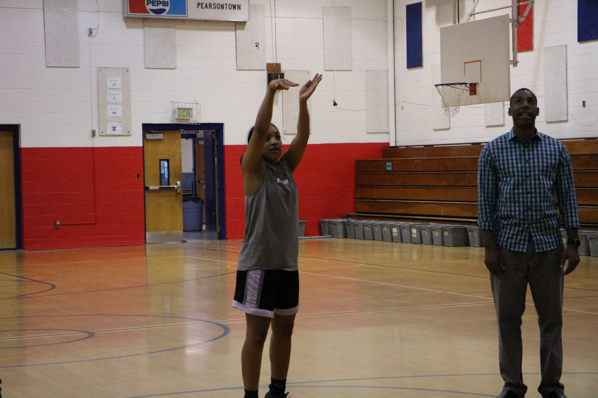 Canon EF-S 18-135mm F3.5-5.6 IS STM sample photo. Shawn farmer basketball photography