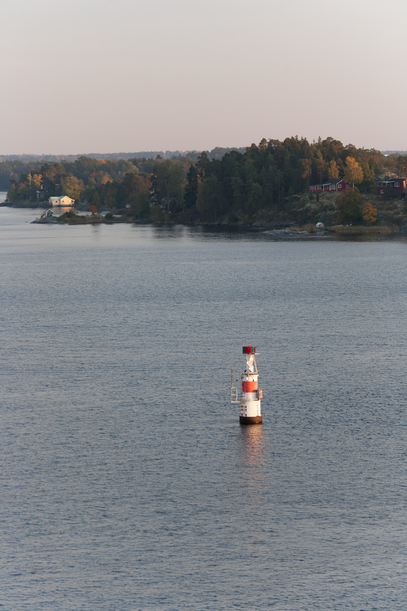 Canon EF 70-300mm F4-5.6 IS USM sample photo. Norway noth lake photography