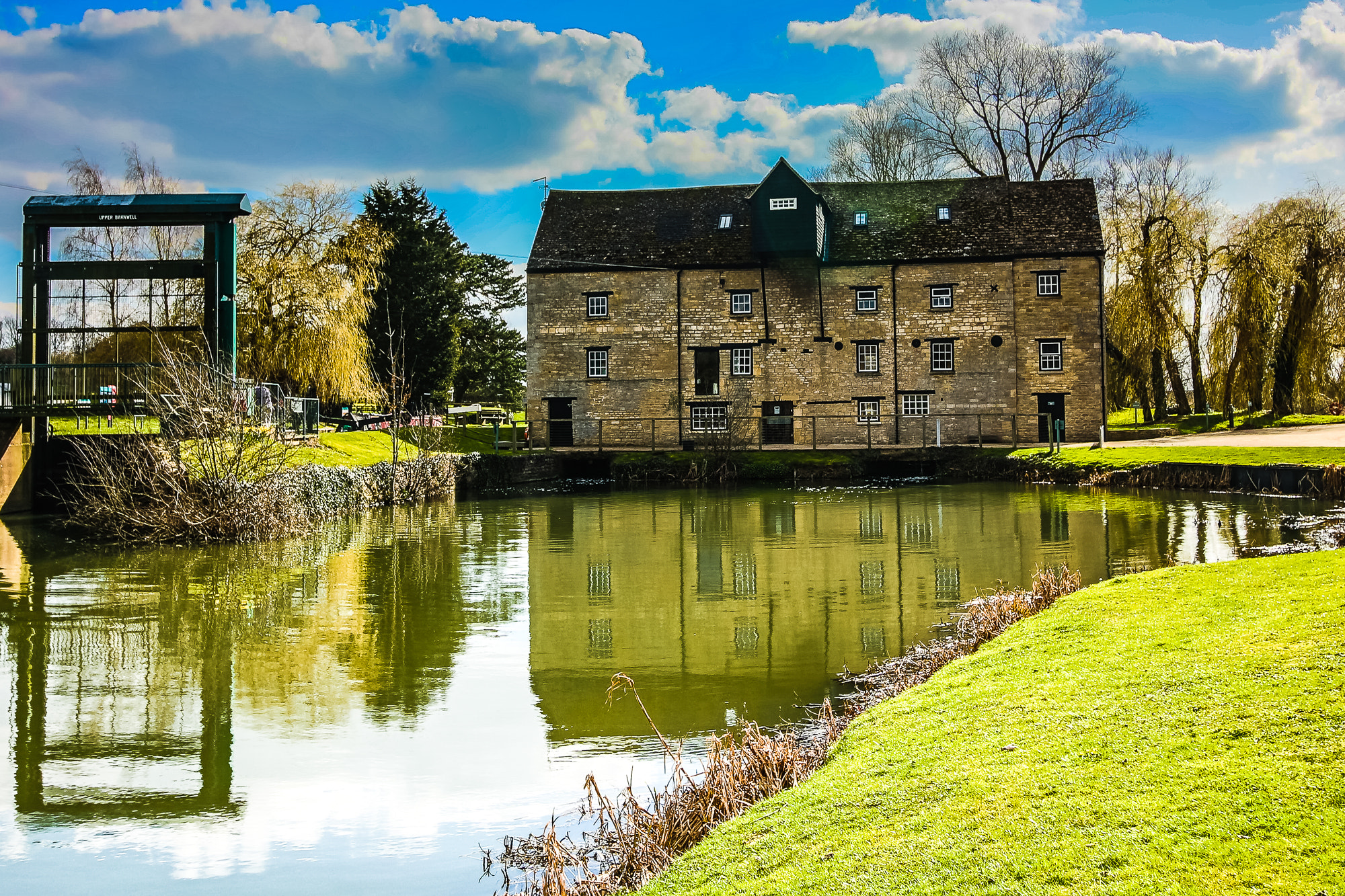 Canon EF-S 10-18mm F4.5–5.6 IS STM sample photo. Oundle mill photography