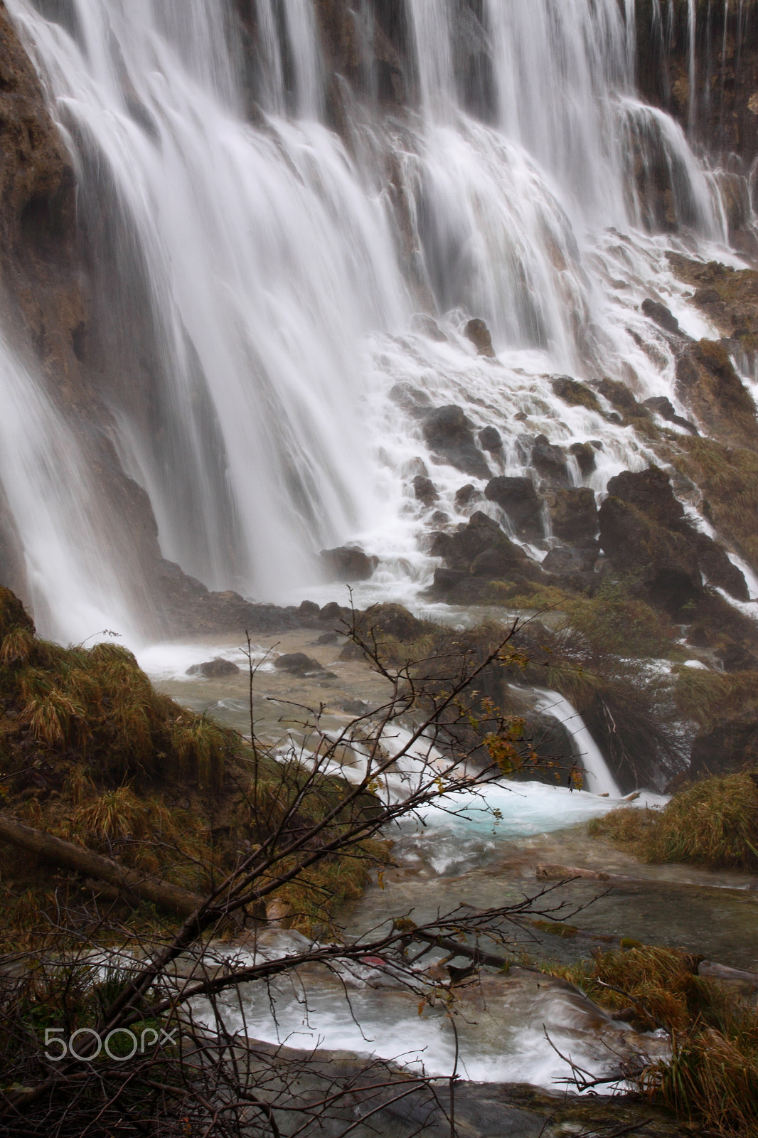 Canon EOS 50D + Canon EF-S 18-200mm F3.5-5.6 IS sample photo. Waterfall in chinese painting photography