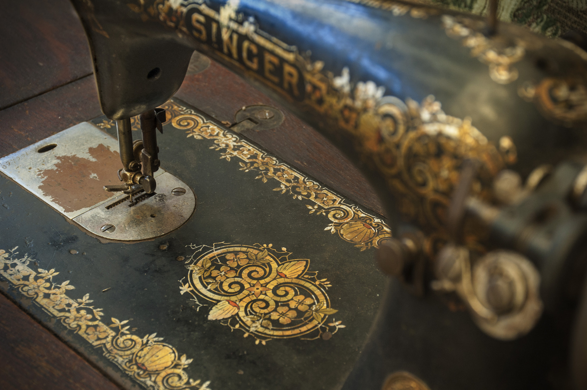 Nikon D70s sample photo. Sewing close up photography