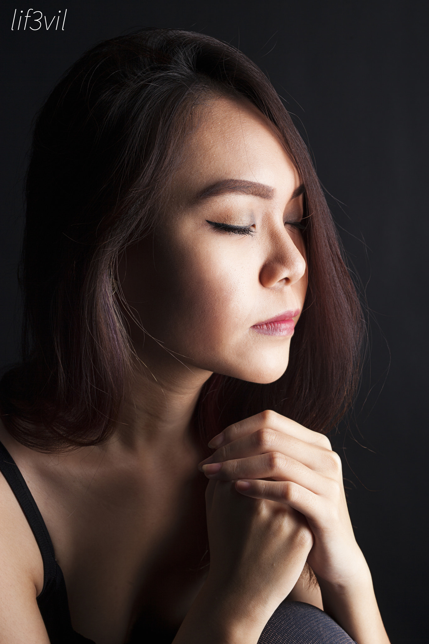 ZEISS Milvus 50mm F1.4 sample photo. Prayer photography