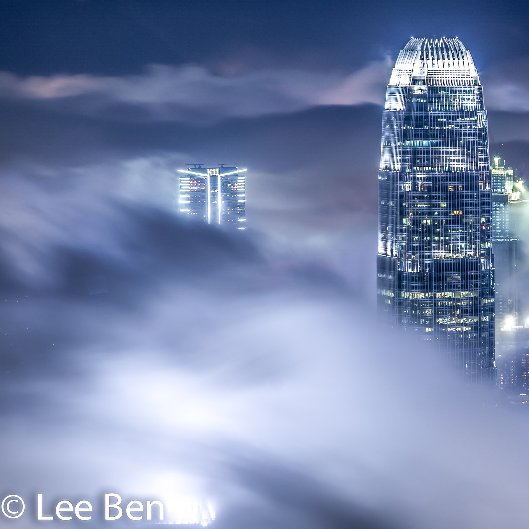 Sigma AF 10-20mm F4-5.6 EX DC sample photo. Tsunami of hong kong photography