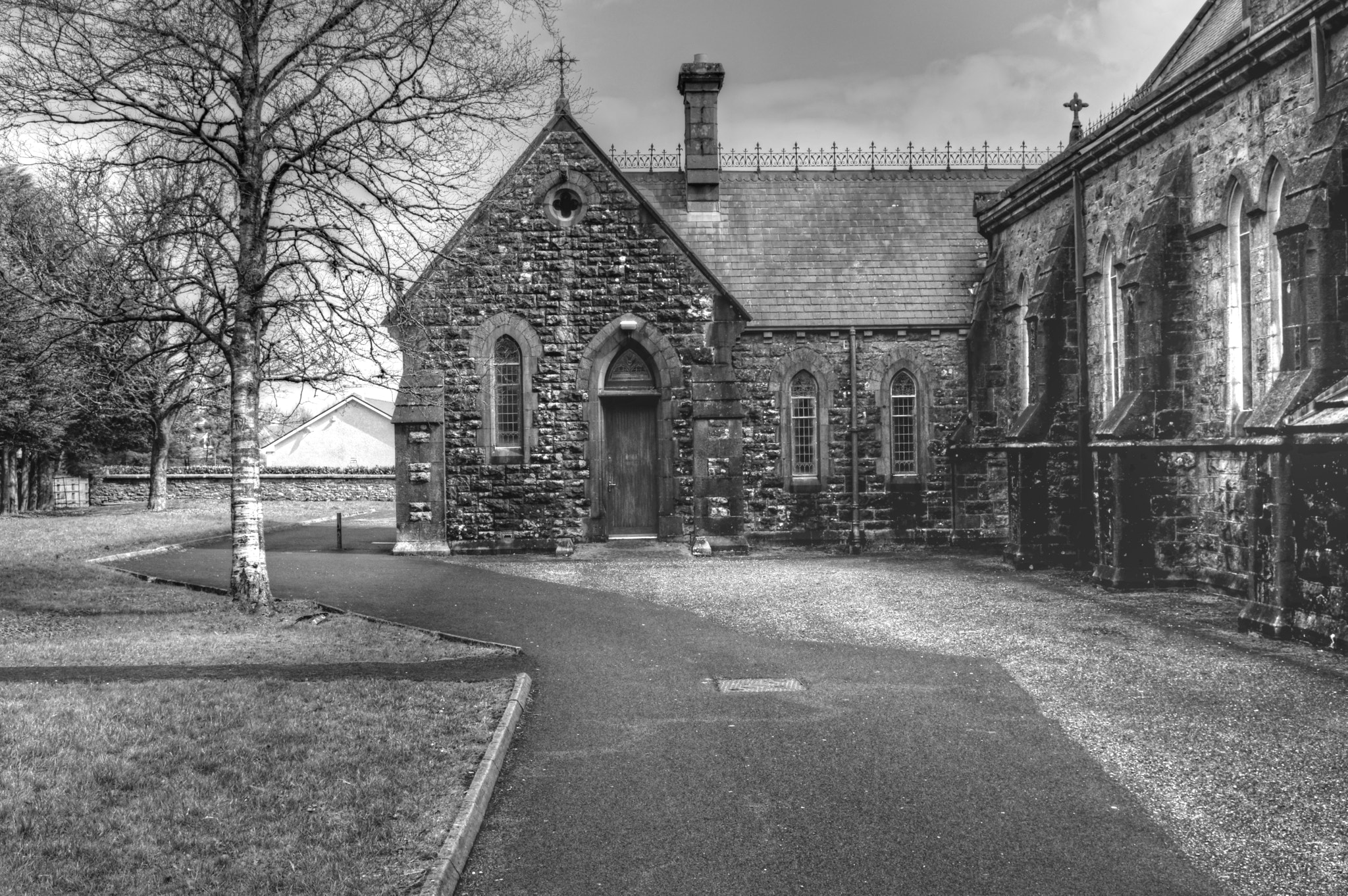 18.00 - 55.00 mm f/3.5 - 5.6 sample photo. Church in town photography