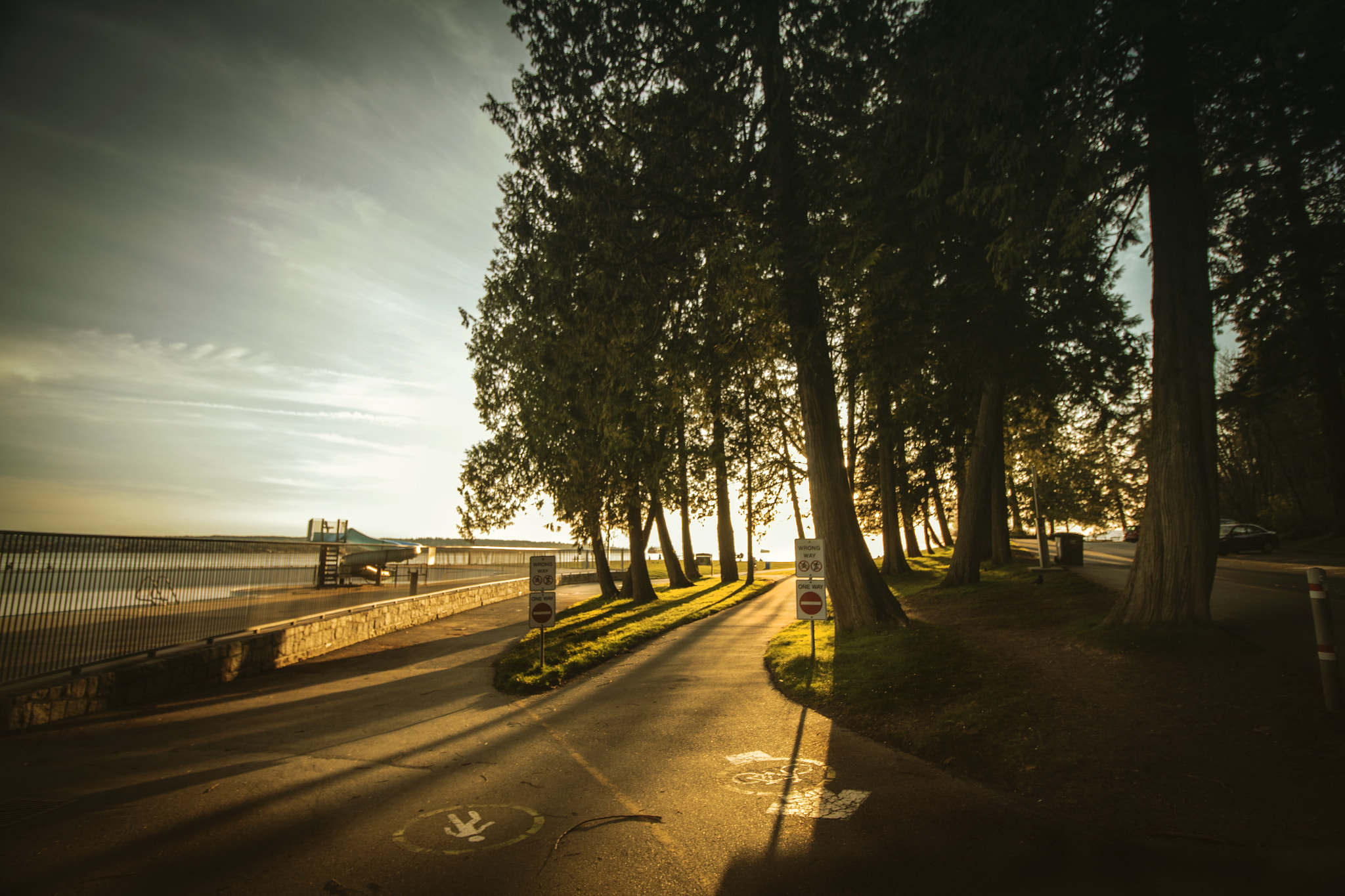 Canon EF-S 10-18mm F4.5–5.6 IS STM sample photo. Sunset at third beach photography