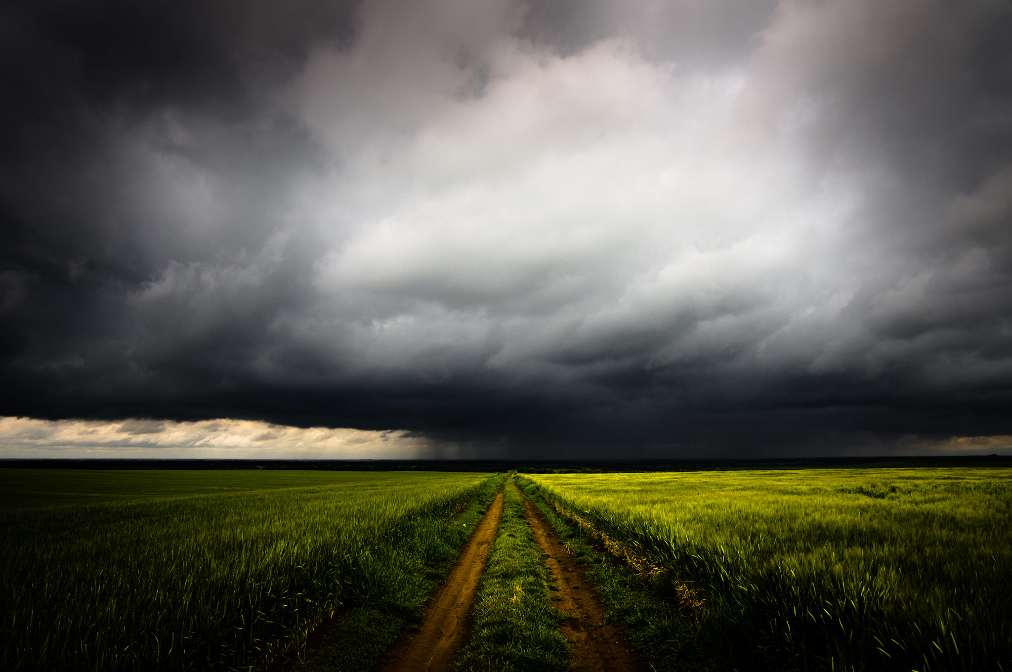 Pentax K-x sample photo. Road to the storm... photography