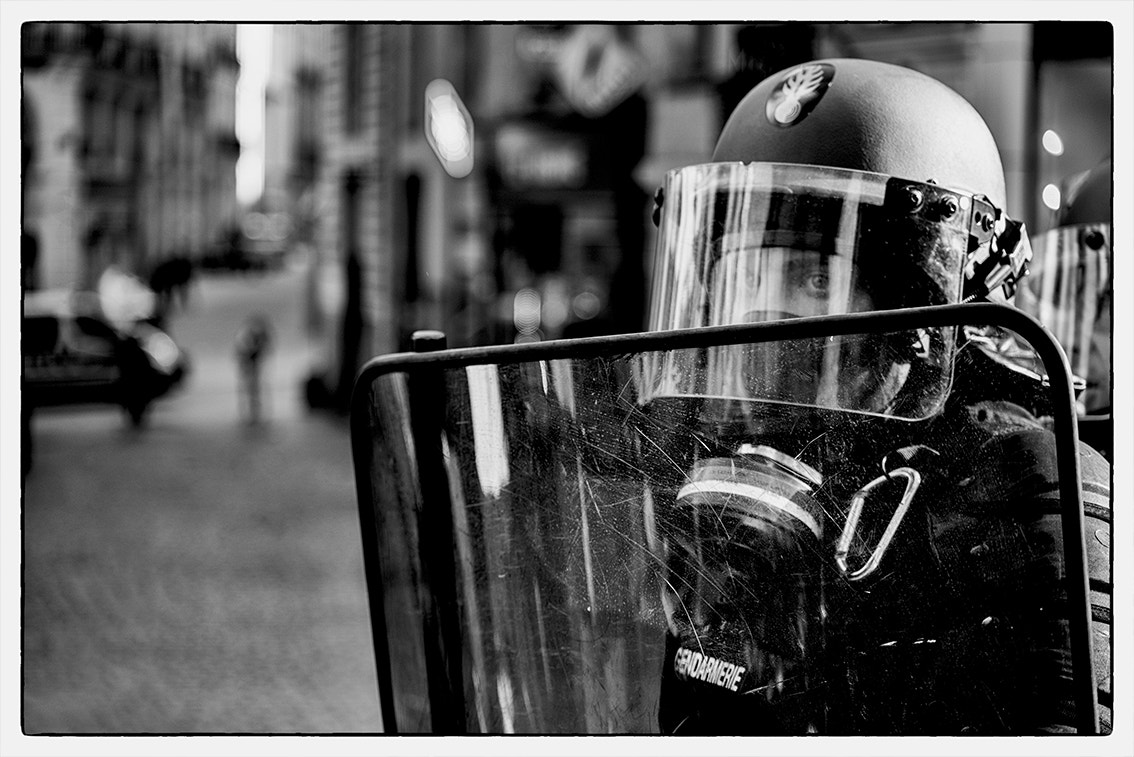 Nikon D750 + AF Nikkor 70-210mm f/4-5.6 sample photo. Dans les yeux photography