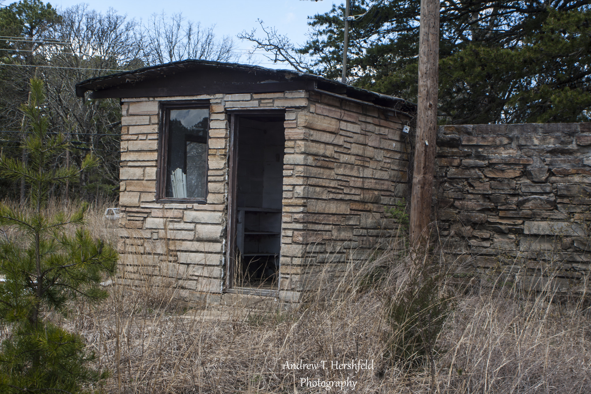 Canon EF 28-80mm f/3.5-5.6 sample photo. Old ticket booth photography