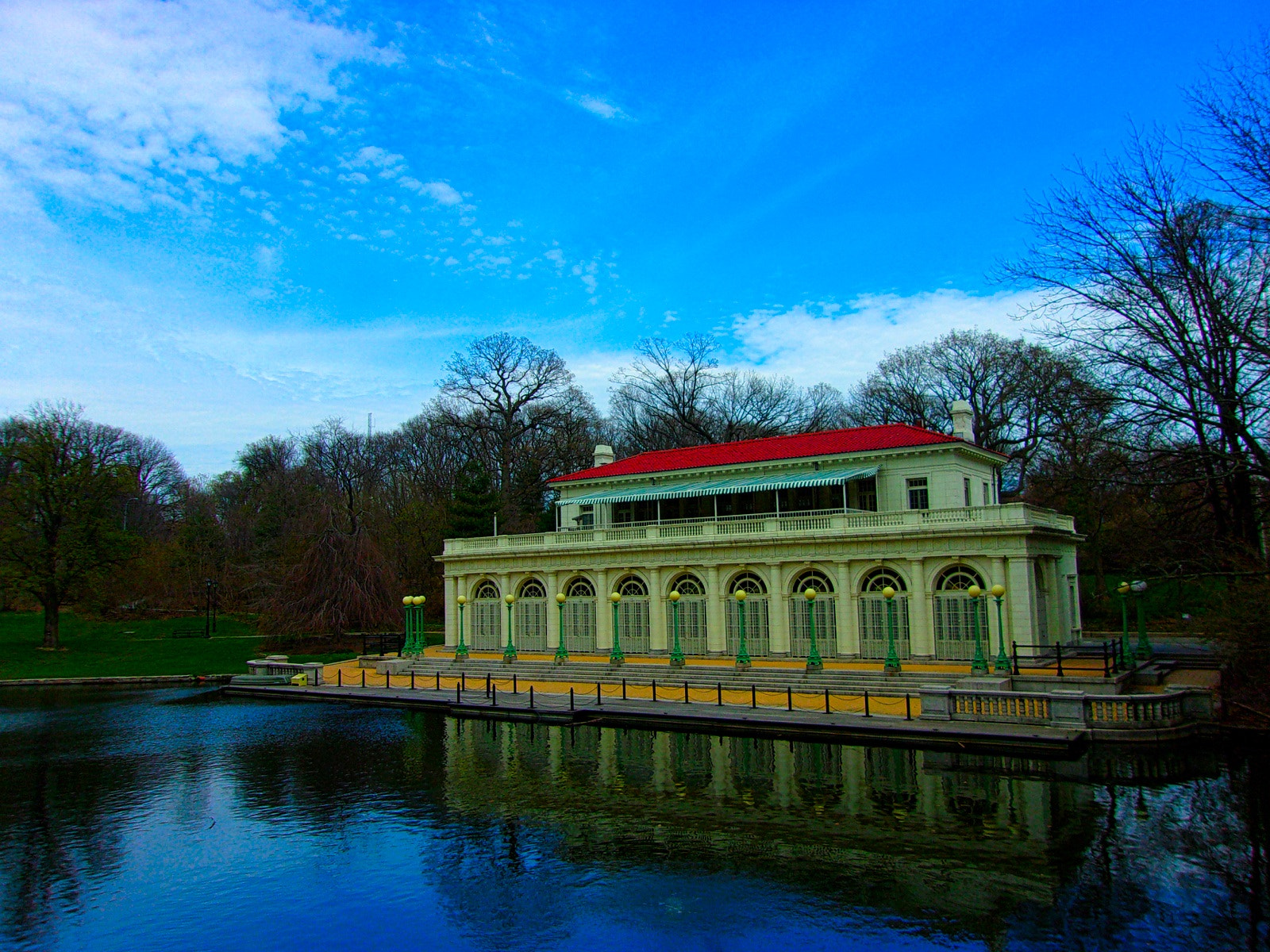 Kodak PIXPRO FZ41 sample photo. Prospect park boathouse  photography