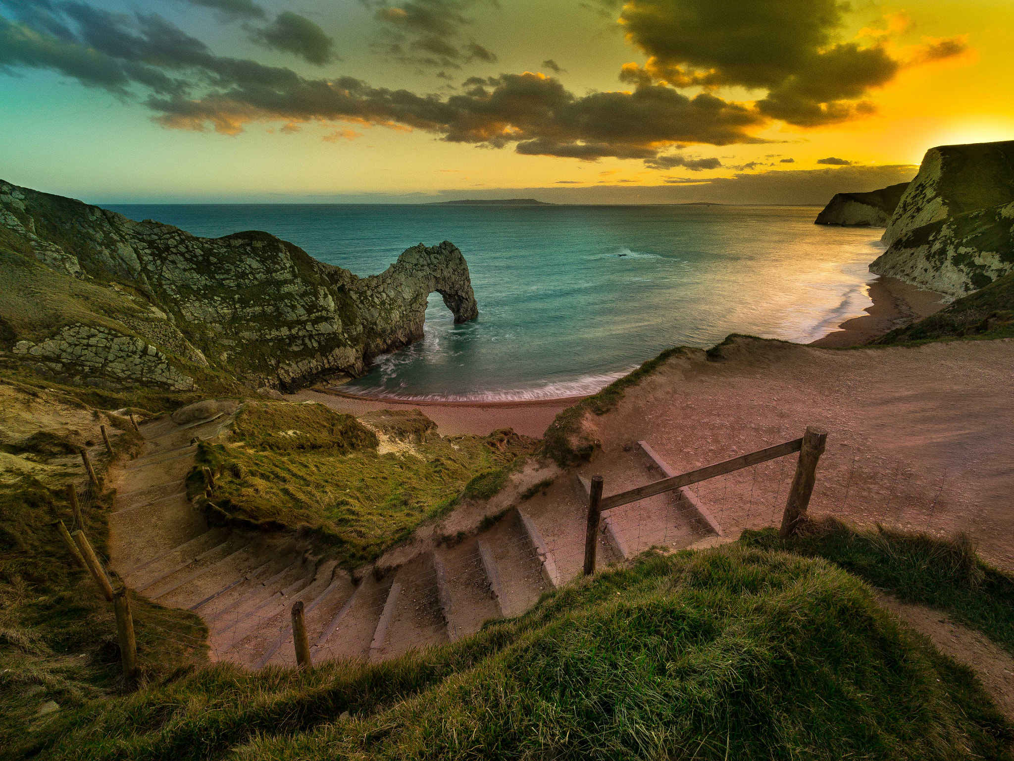 Olympus OM-D E-M5 + Olympus M.Zuiko Digital ED 7-14mm F2.8 PRO sample photo. Durdle door, dorset photography
