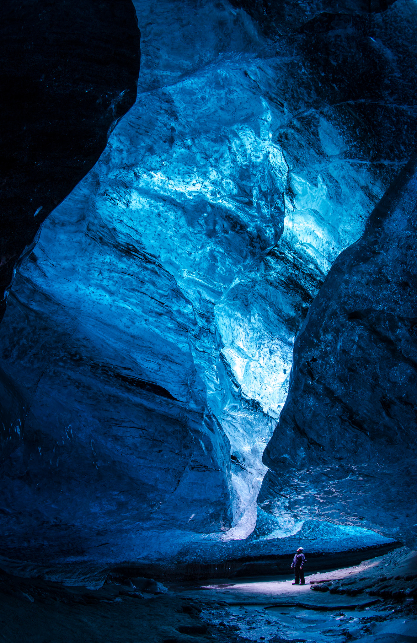 Canon EOS 6D + Canon EF 15mm F2.8 Fisheye sample photo. Under the glacier photography