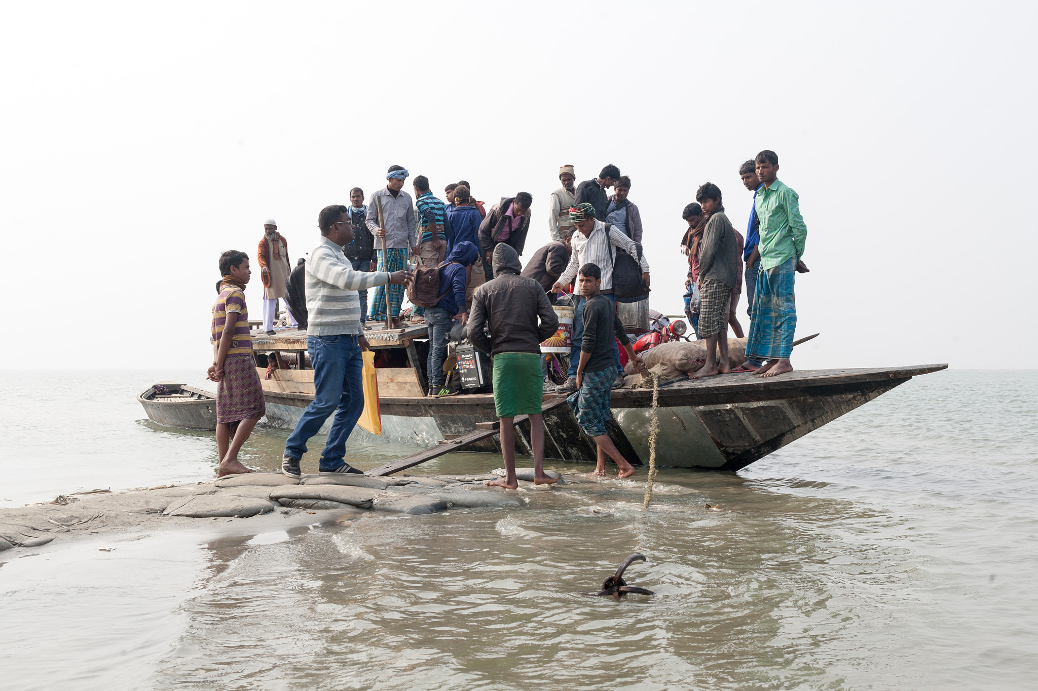 Canon EOS 5D + Canon EF 40mm F2.8 STM sample photo. Crossing brahmaputra photography