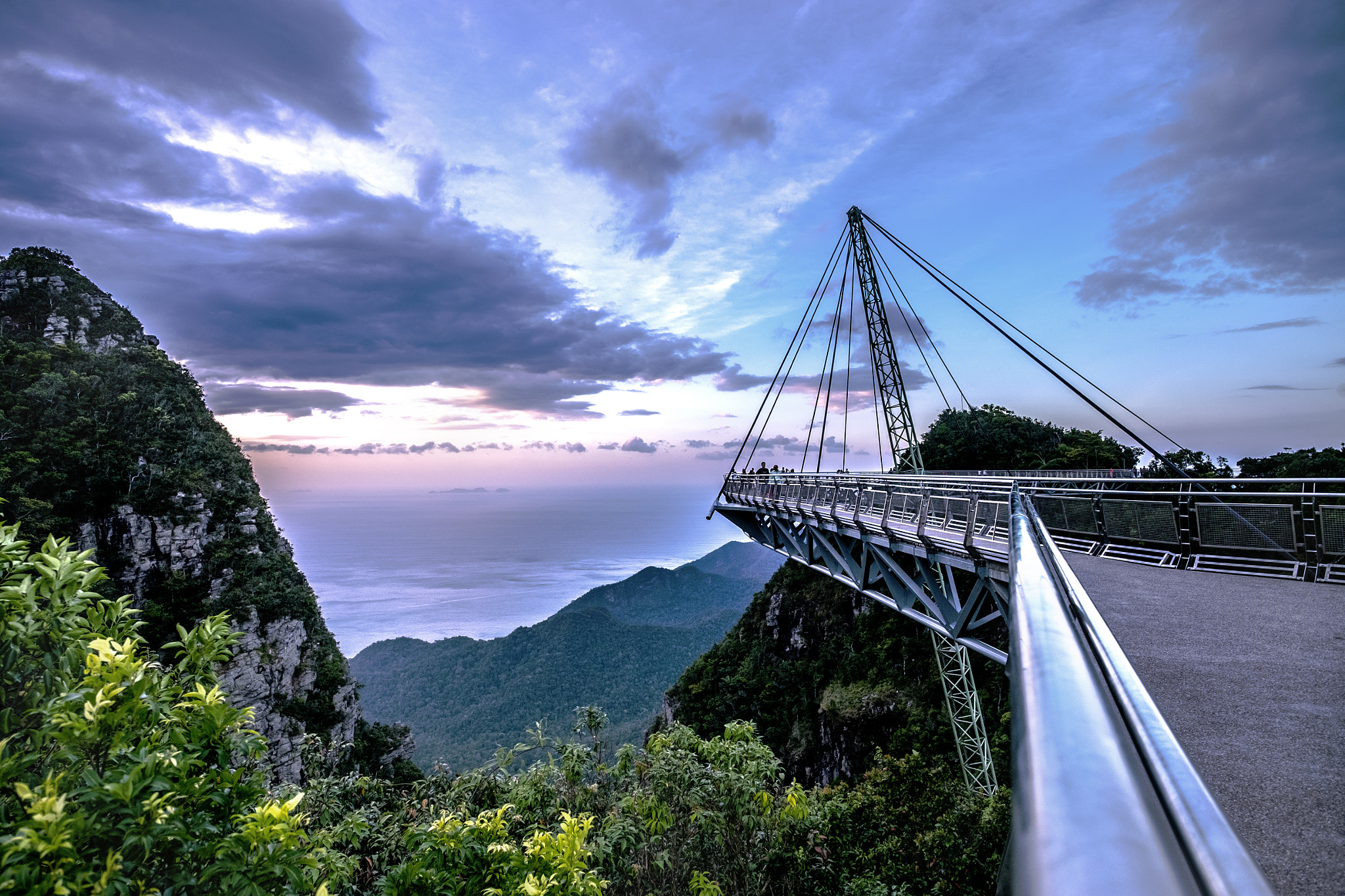 ZEISS Touit 12mm F2.8 sample photo. Sky bridge photography